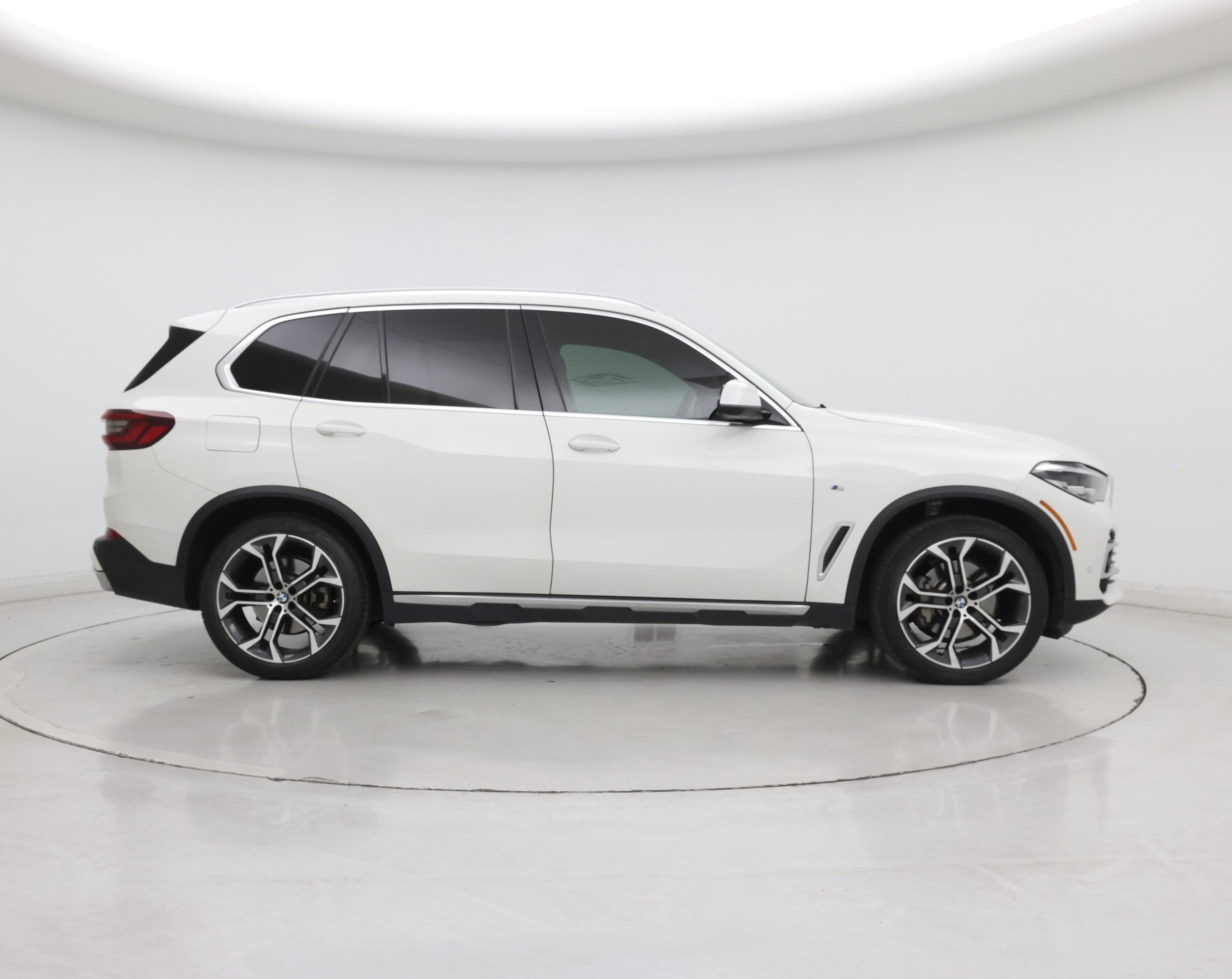 Thumbnail: 2021 BMW X5 - 7