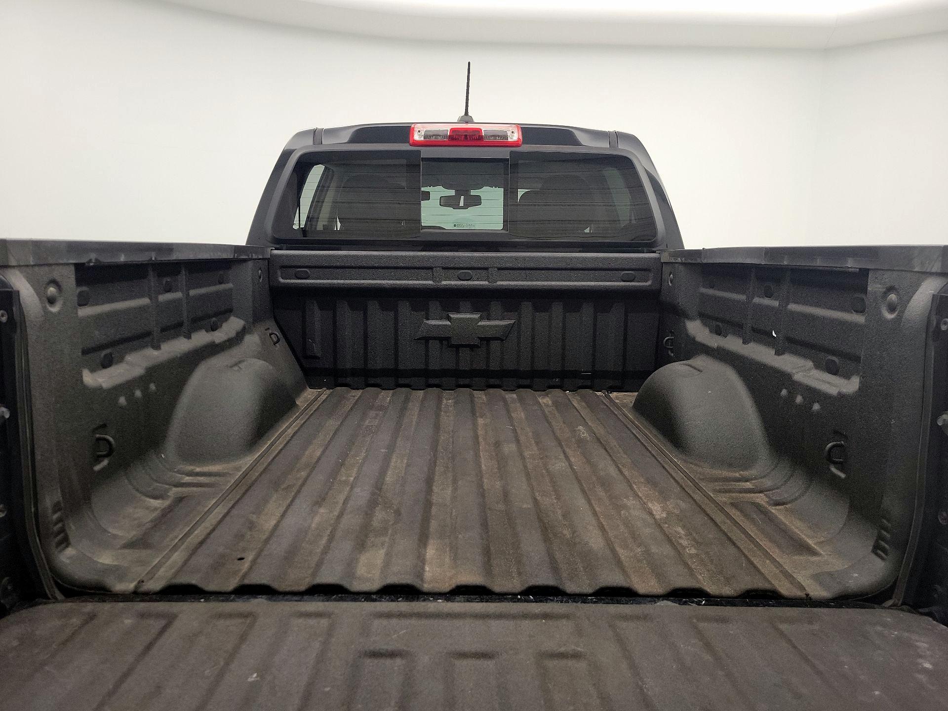 Thumbnail: 2018 Chevrolet Colorado - 20