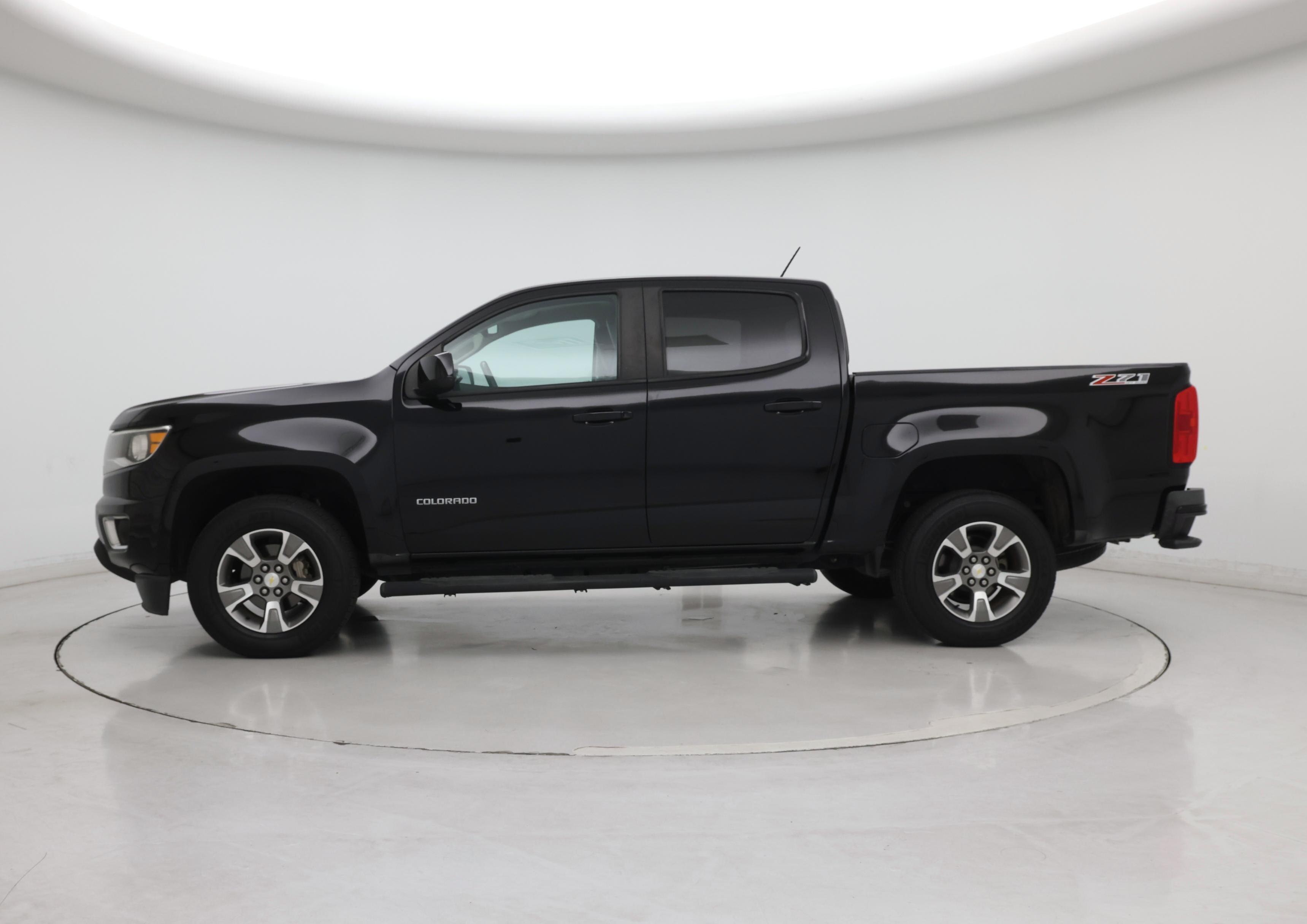 Thumbnail: 2018 Chevrolet Colorado - 3