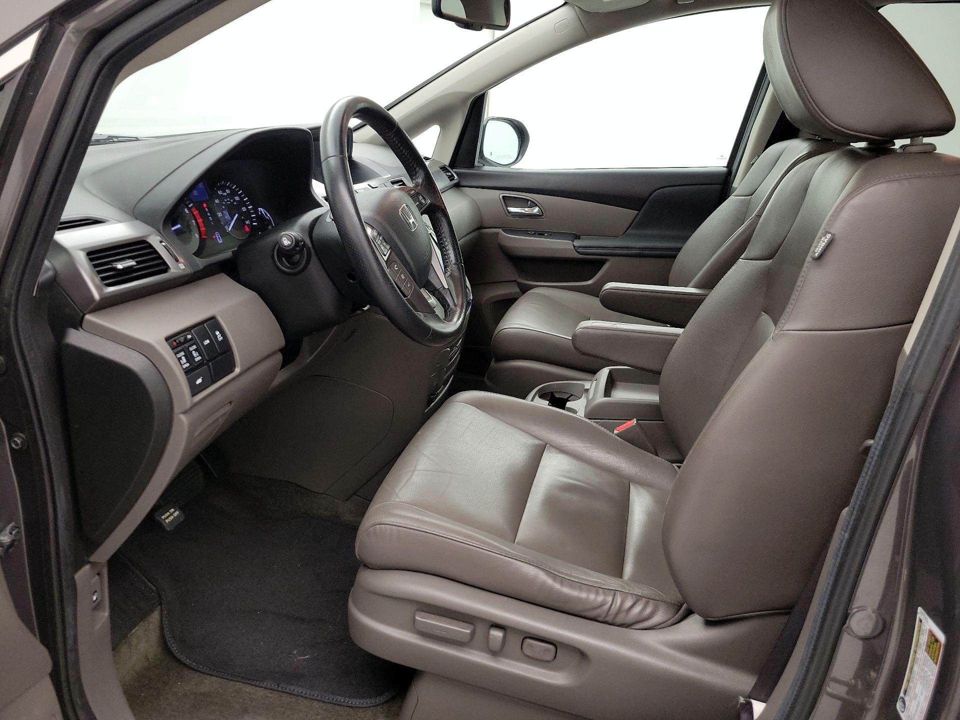 Thumbnail: 2014 Honda Odyssey - 11