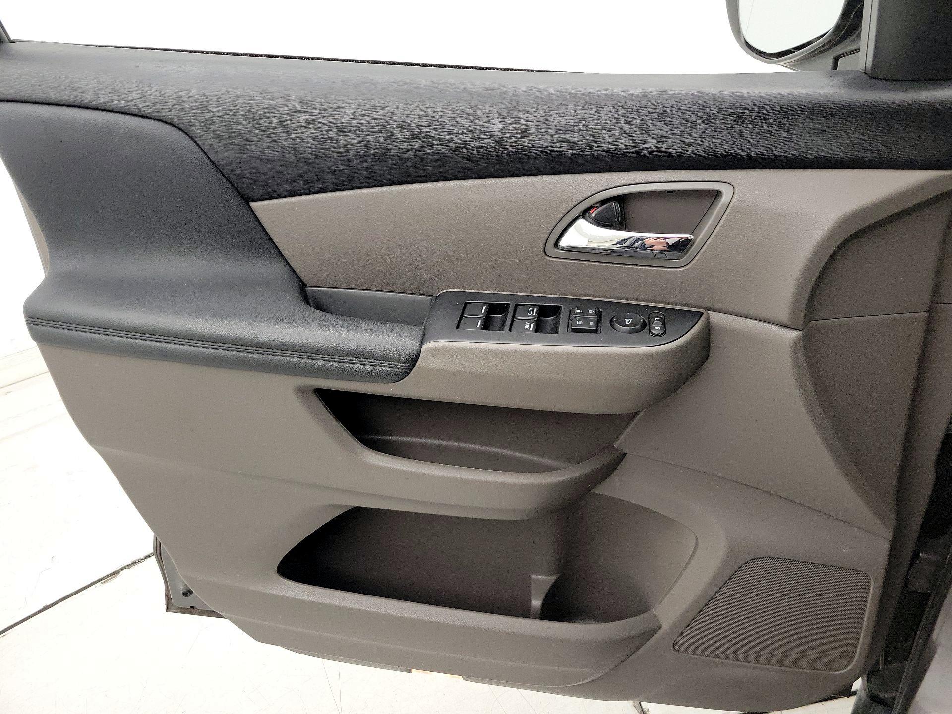 Thumbnail: 2014 Honda Odyssey - 12