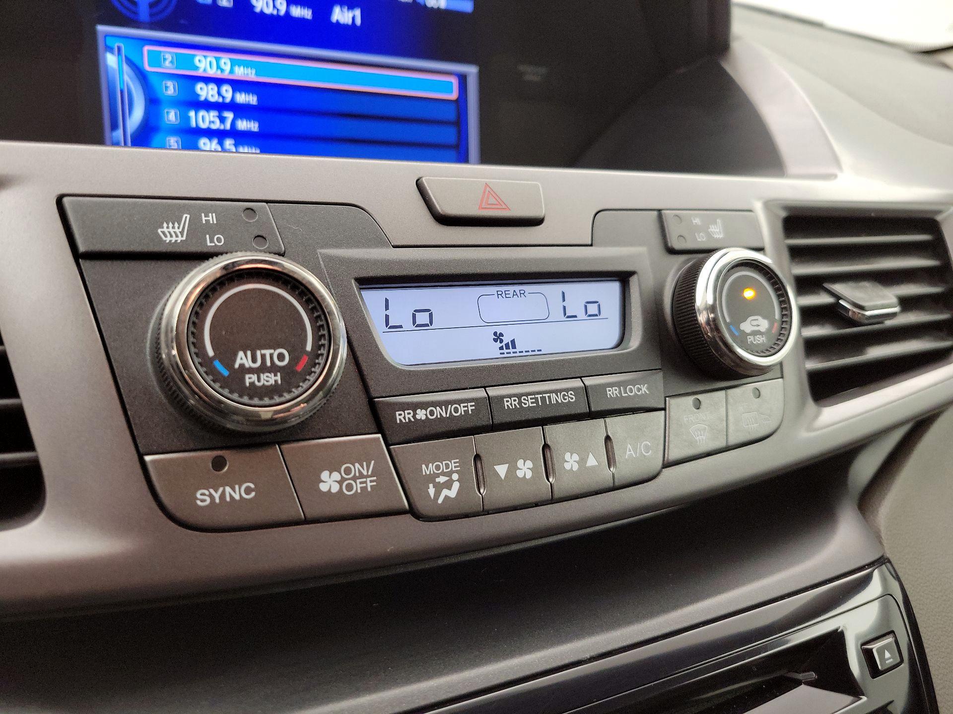 Thumbnail: 2014 Honda Odyssey - 16