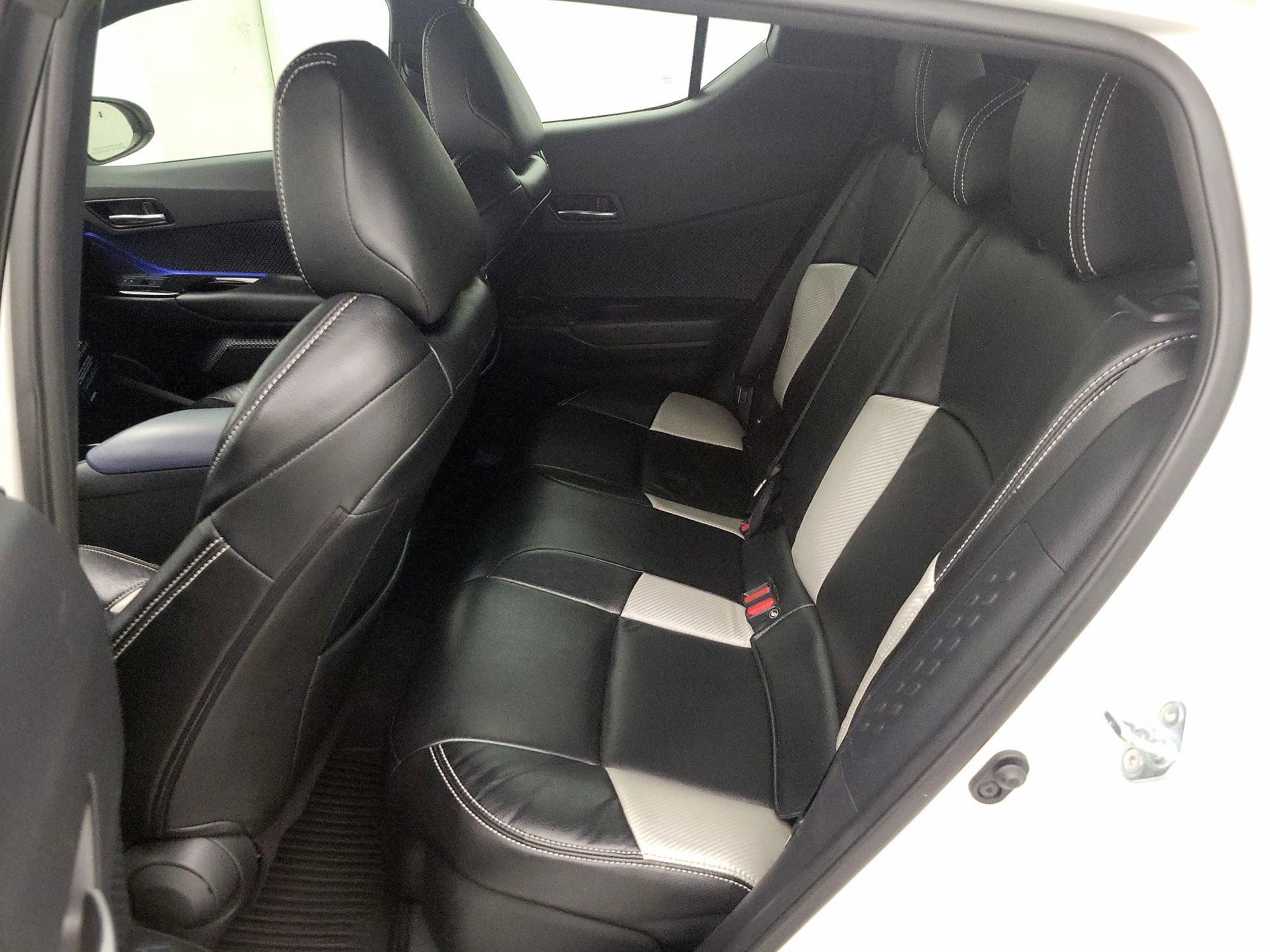 Thumbnail: 2020 Toyota C-HR - 19