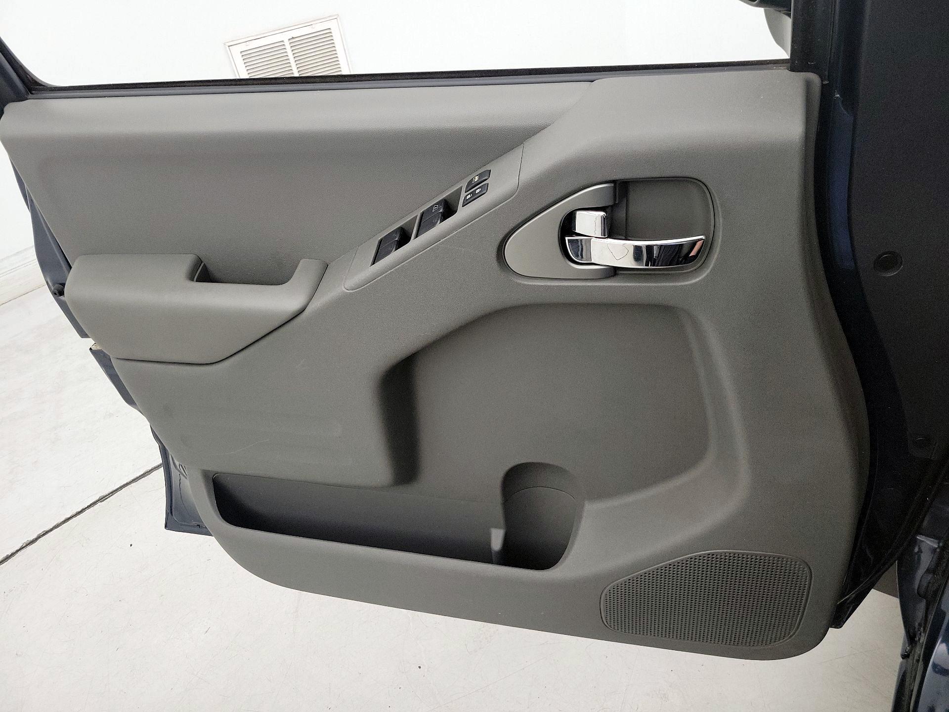 Thumbnail: 2019 Nissan Frontier - 12