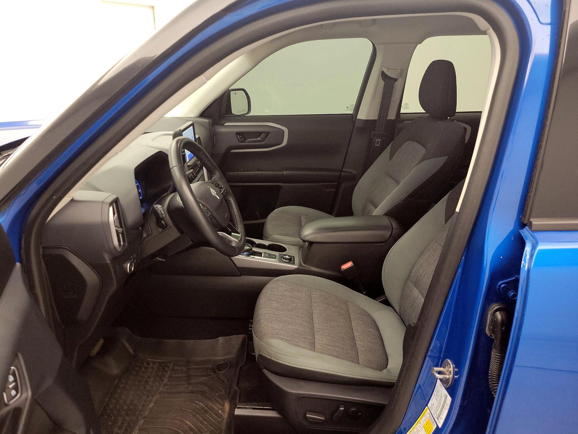 Thumbnail: 2022 Ford Bronco Sport - 11