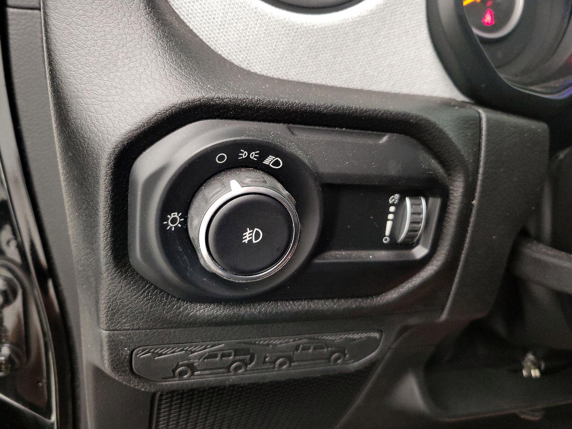 Thumbnail: 2025 Jeep Wrangler - 13