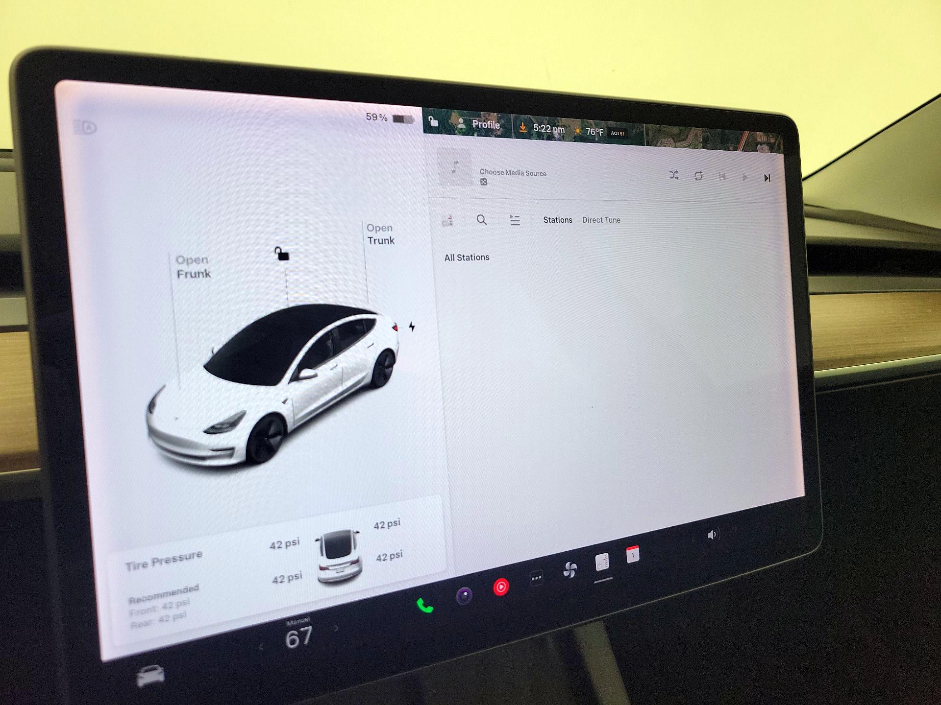 Thumbnail: 2021 Tesla Model 3 - 15
