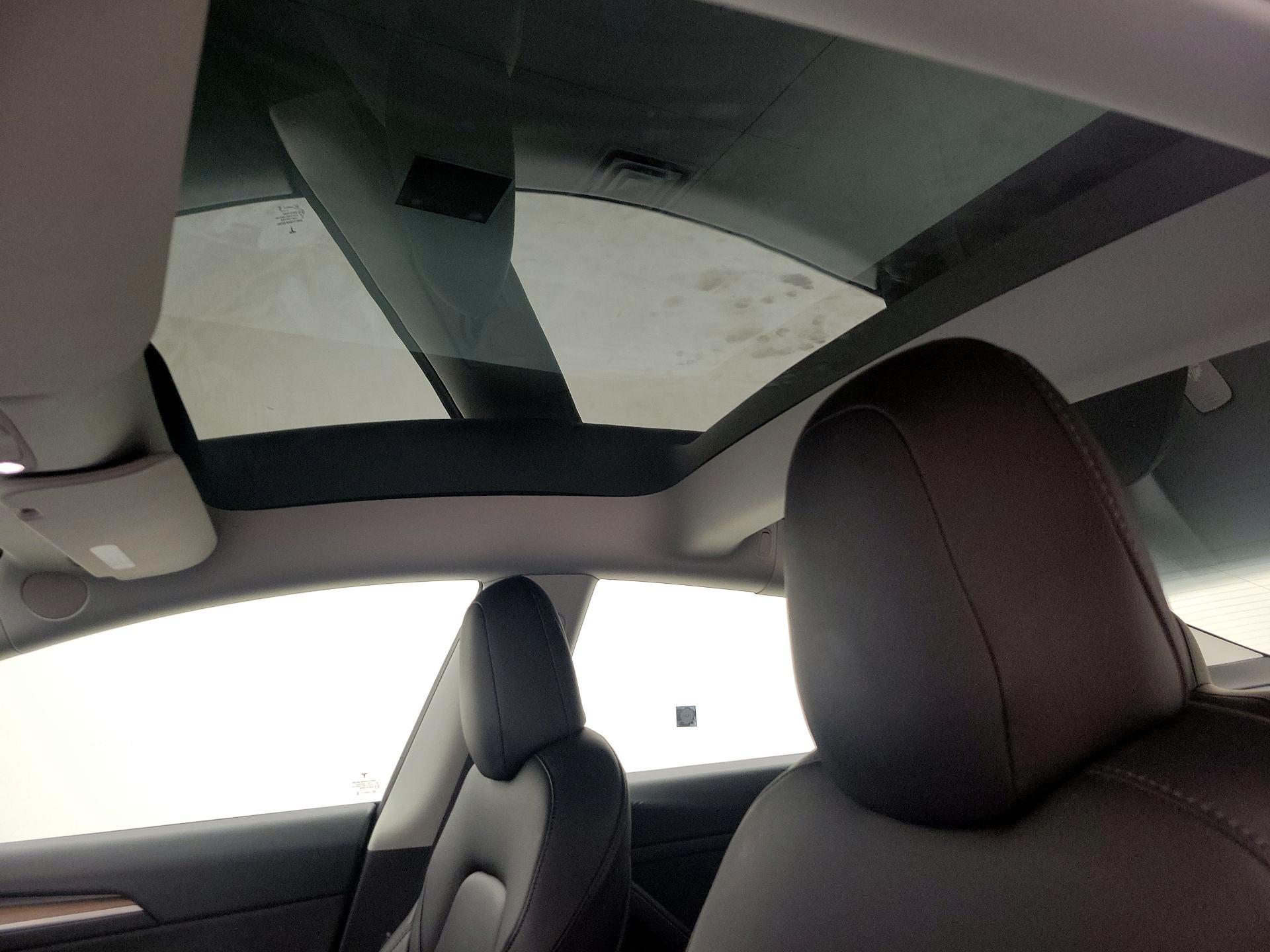 Thumbnail: 2021 Tesla Model 3 - 18