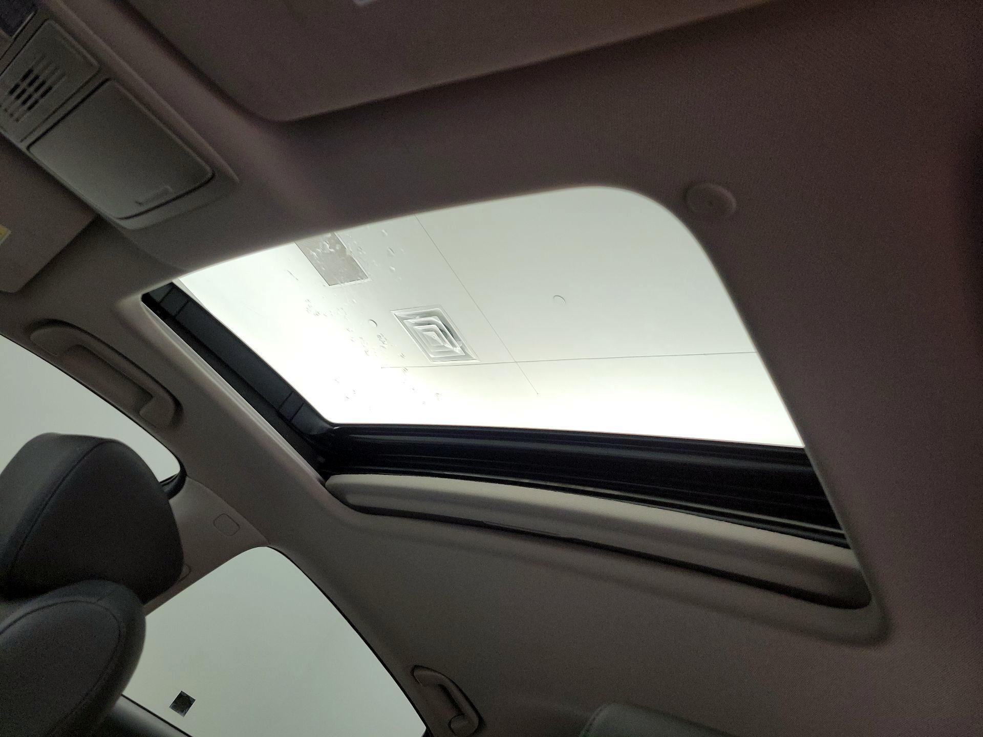 Thumbnail: 2019 Honda Accord - 19