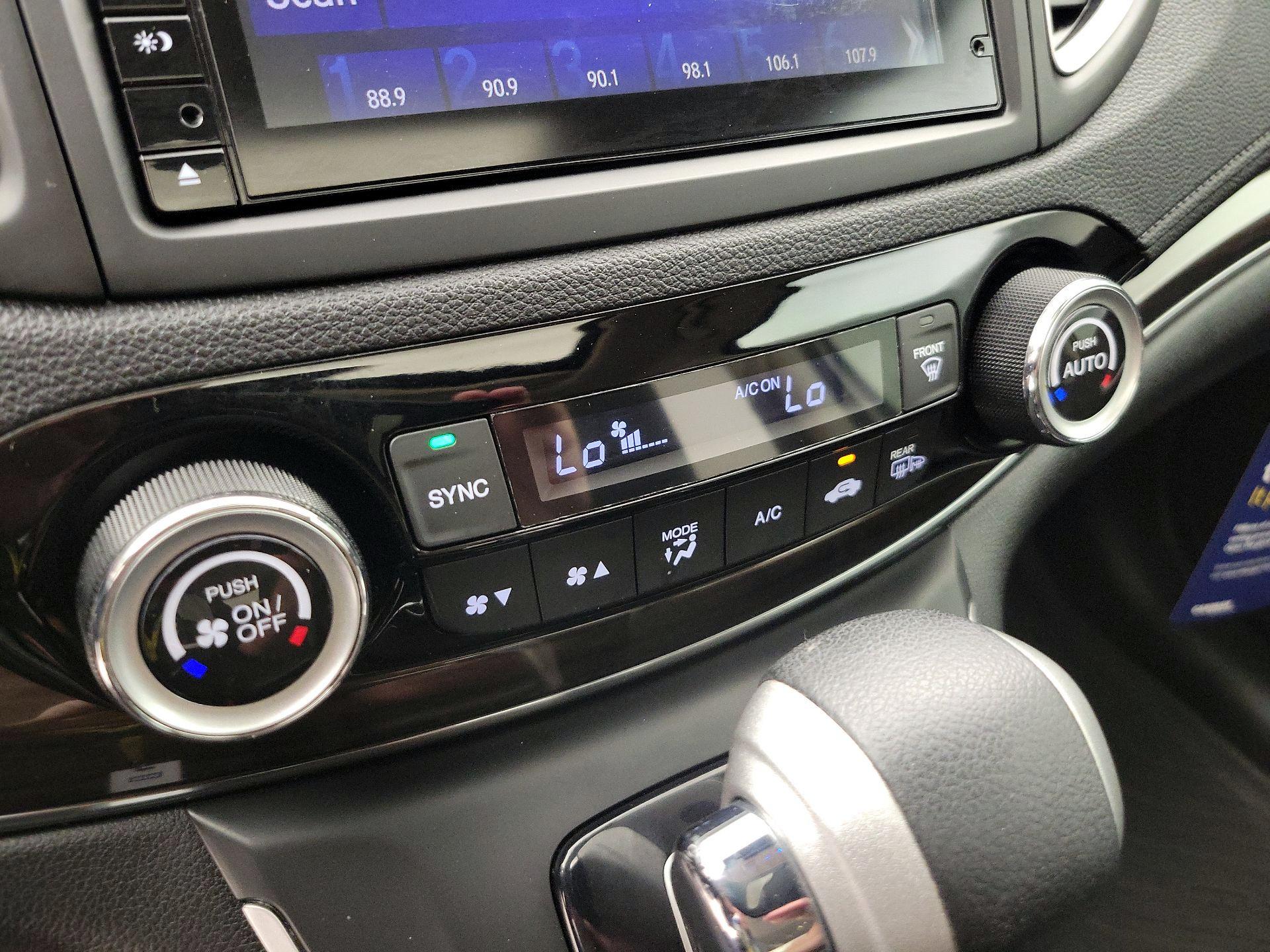 Thumbnail: 2015 Honda CR-V - 16