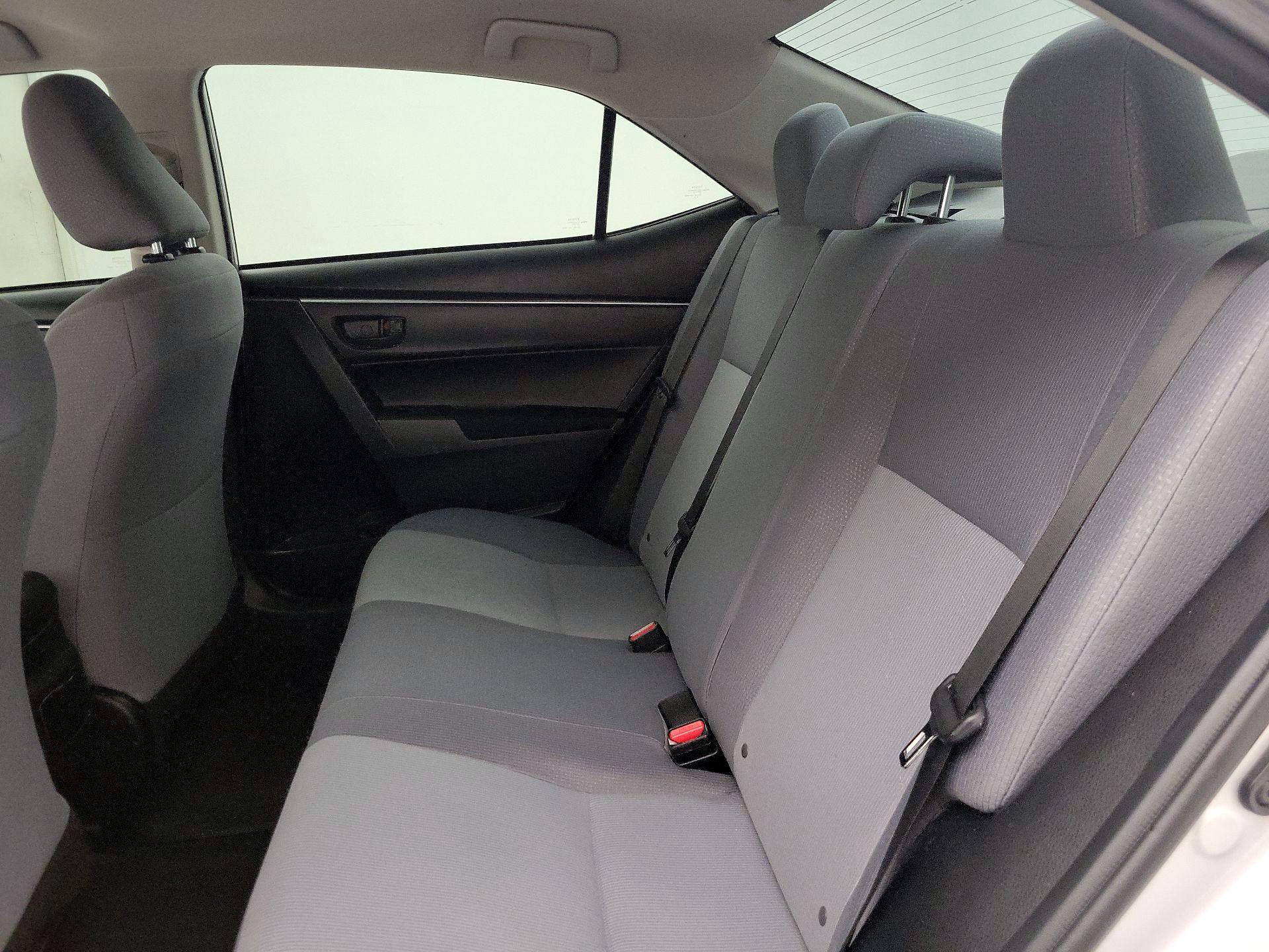 Thumbnail: 2014 Toyota Corolla - 18