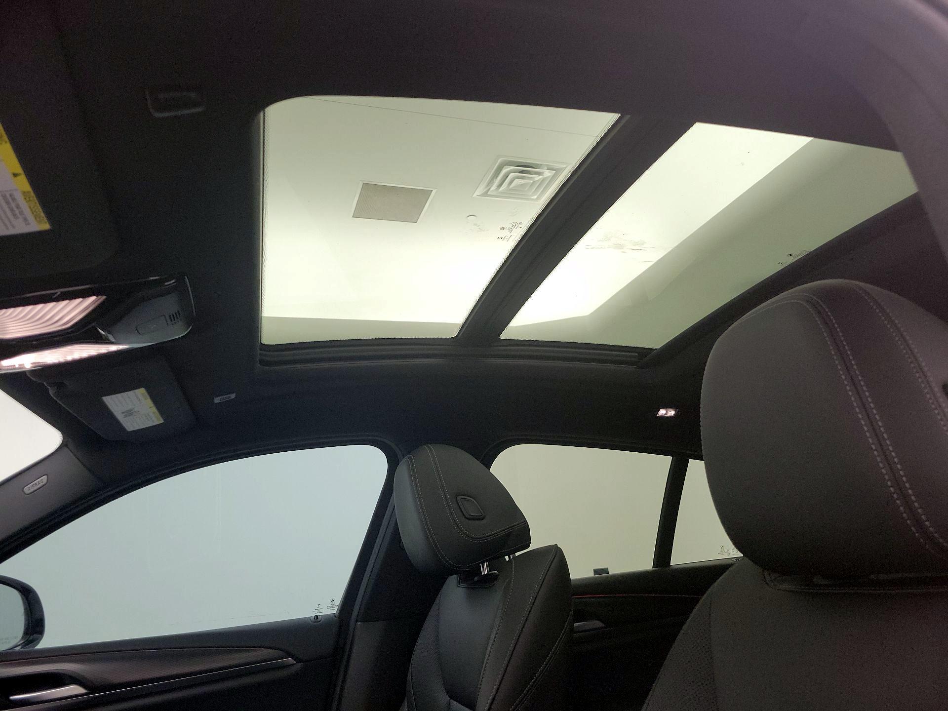 Thumbnail: 2022 BMW X4 - 20