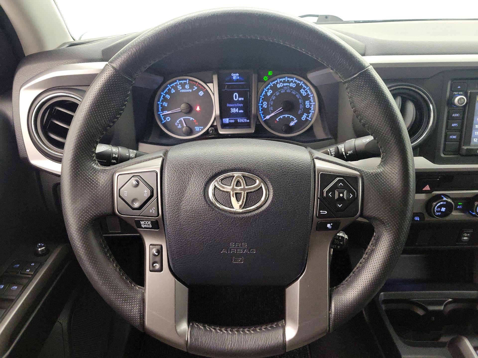 Thumbnail: 2017 Toyota Tacoma - 10