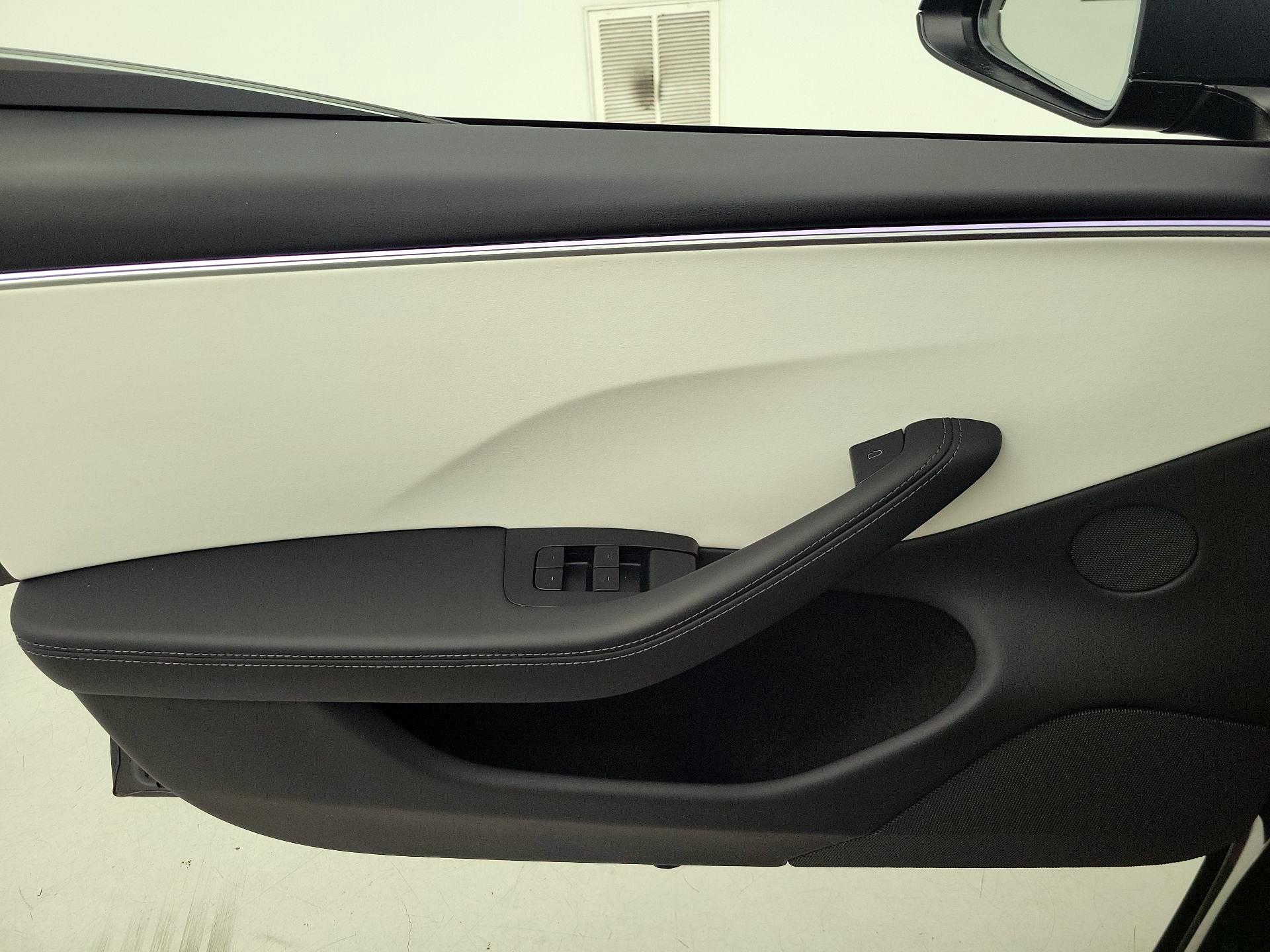 Thumbnail: 2024 Tesla Model 3 - 12