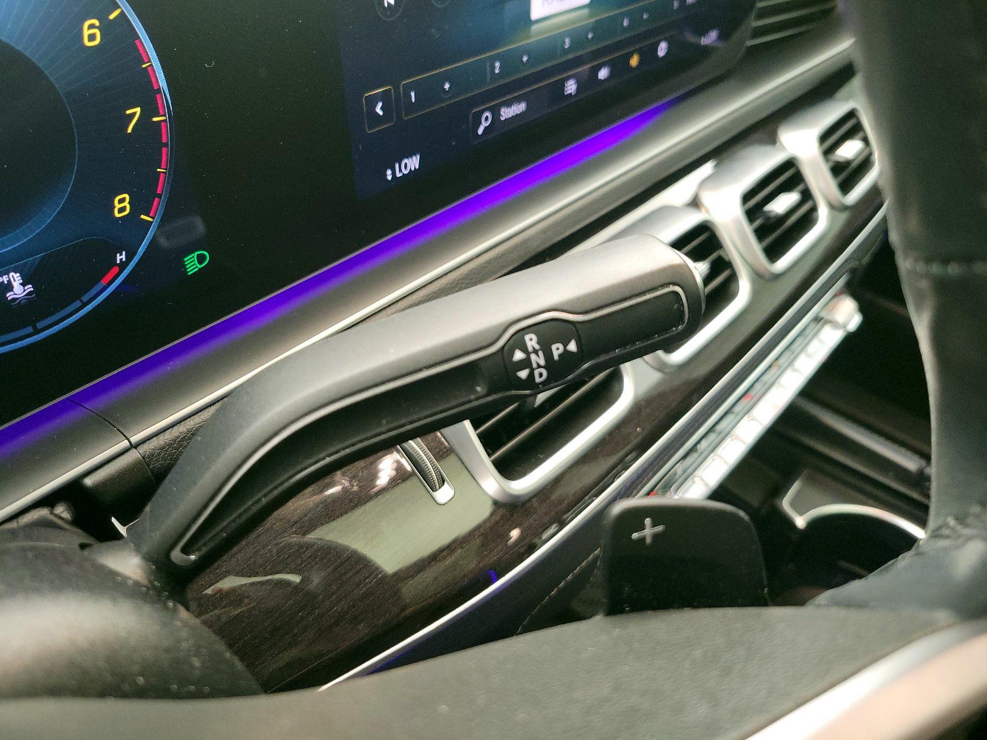 Thumbnail: 2020 Mercedes-Benz GLE - 18