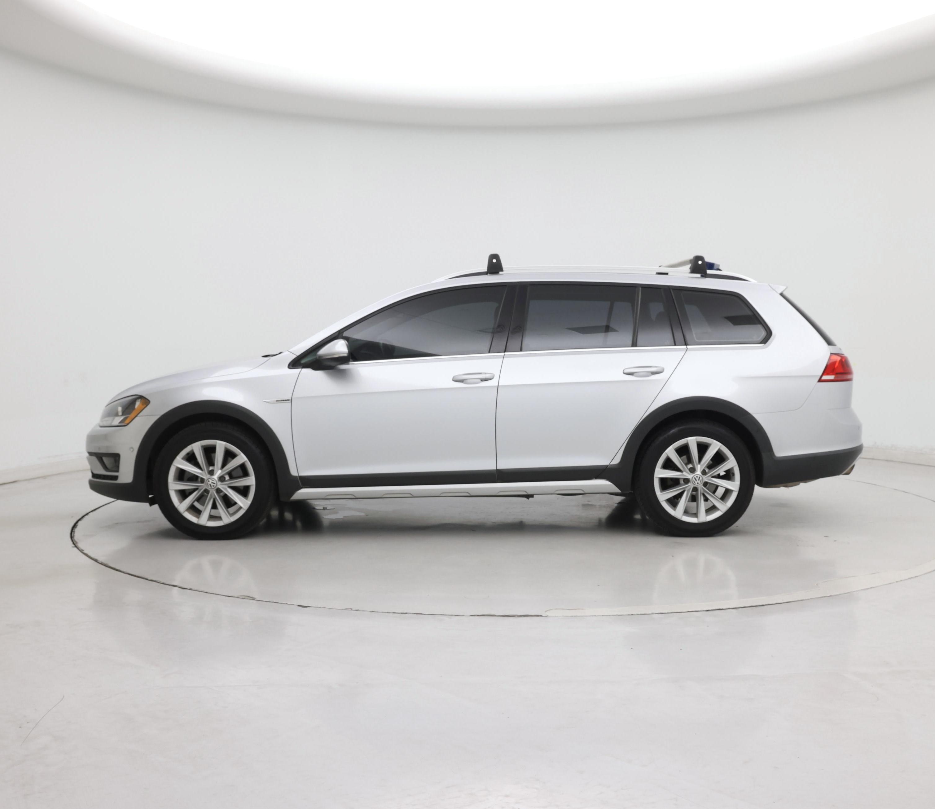 Thumbnail: 2017 Volkswagen Golf - 3
