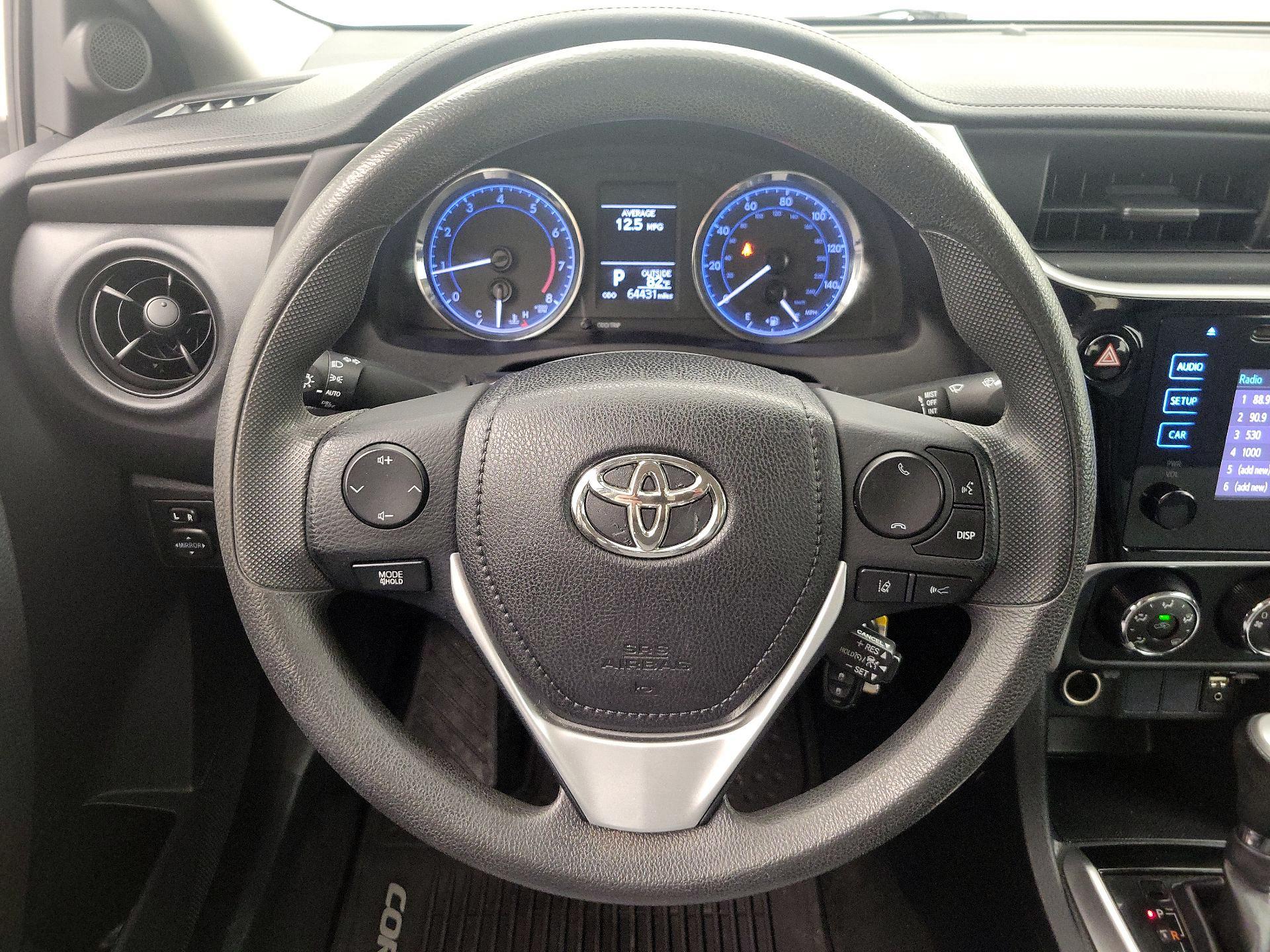 Thumbnail: 2017 Toyota Corolla - 10