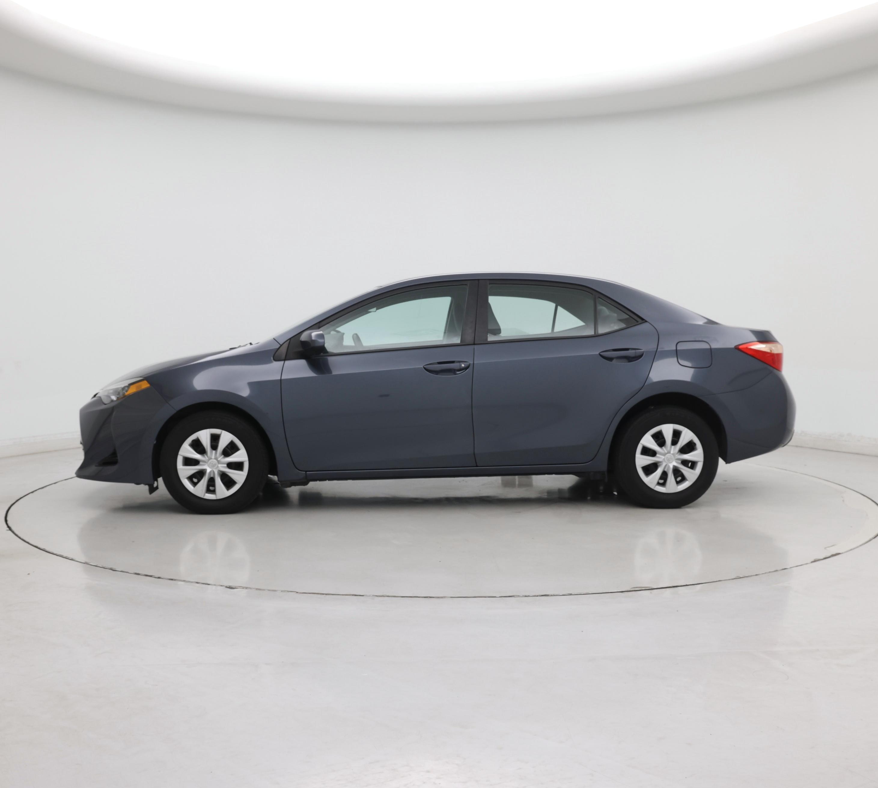 Thumbnail: 2017 Toyota Corolla - 3