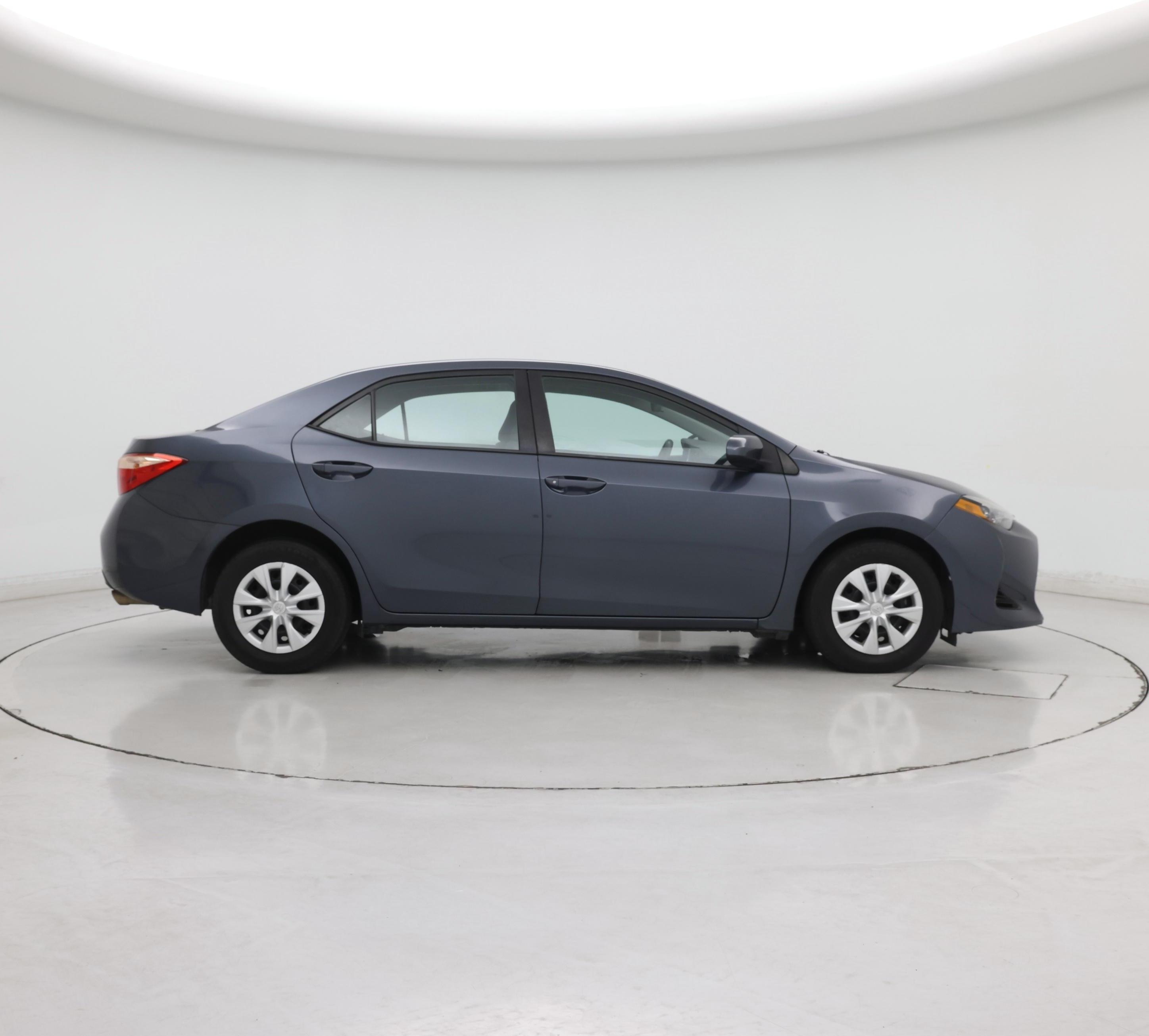 Thumbnail: 2017 Toyota Corolla - 7