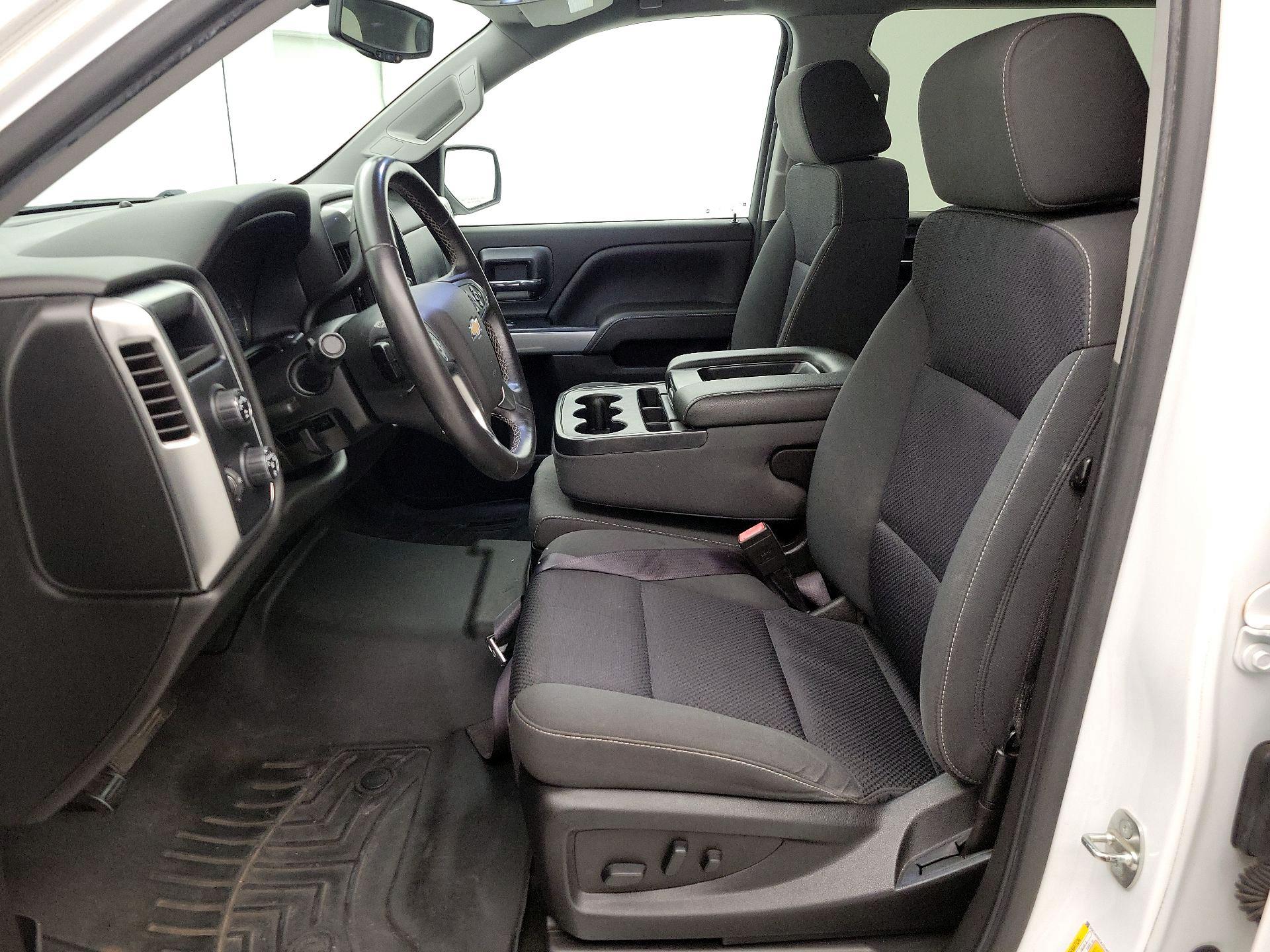 Thumbnail: 2018 Chevrolet Silverado 1500 - 11