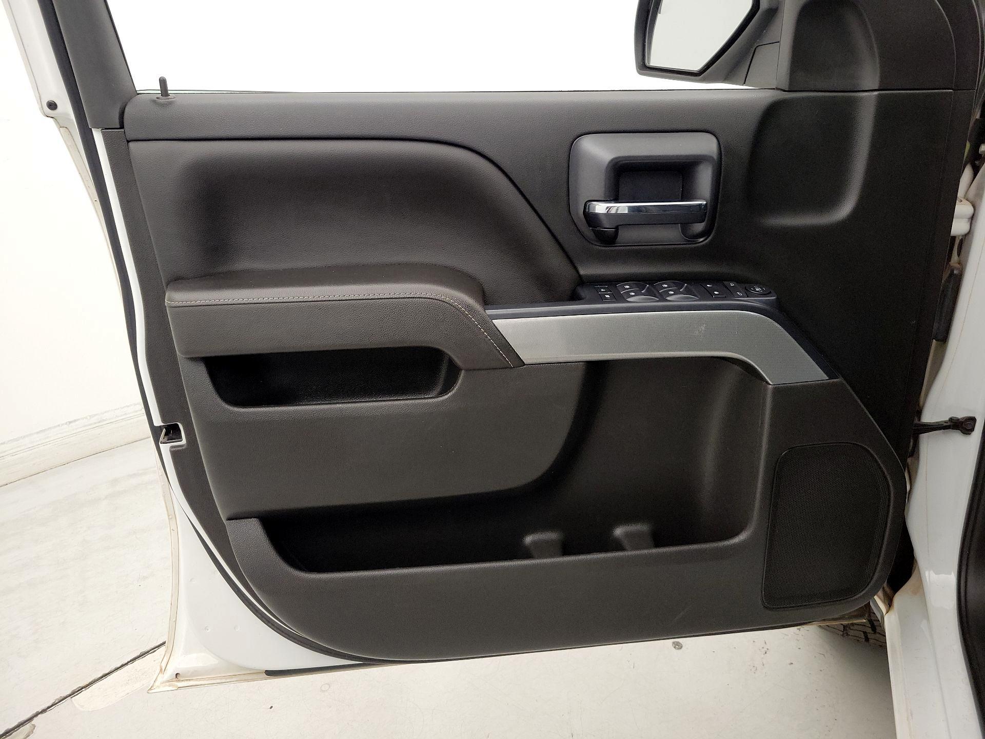 Thumbnail: 2018 Chevrolet Silverado 1500 - 12