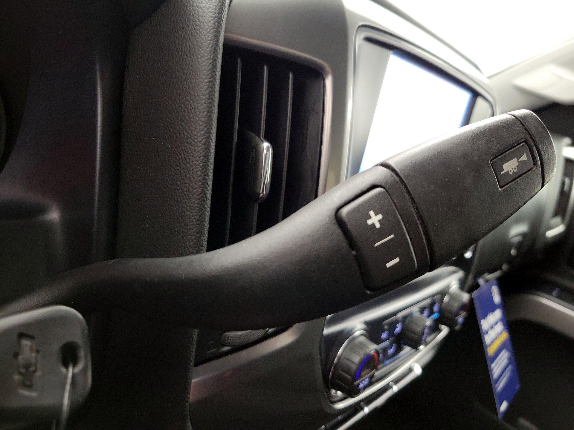 Thumbnail: 2018 Chevrolet Silverado 1500 - 17