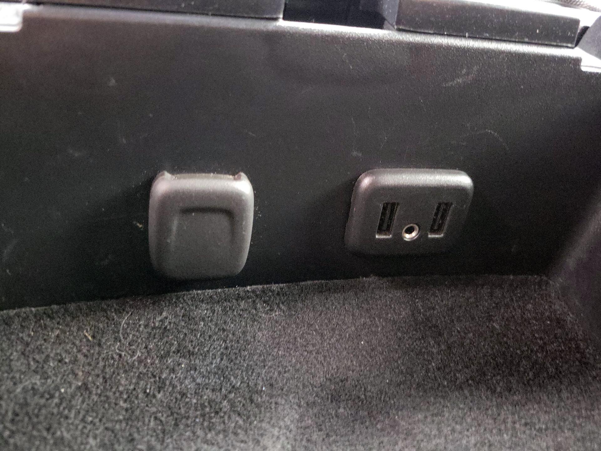 Thumbnail: 2018 Chevrolet Silverado 1500 - 18