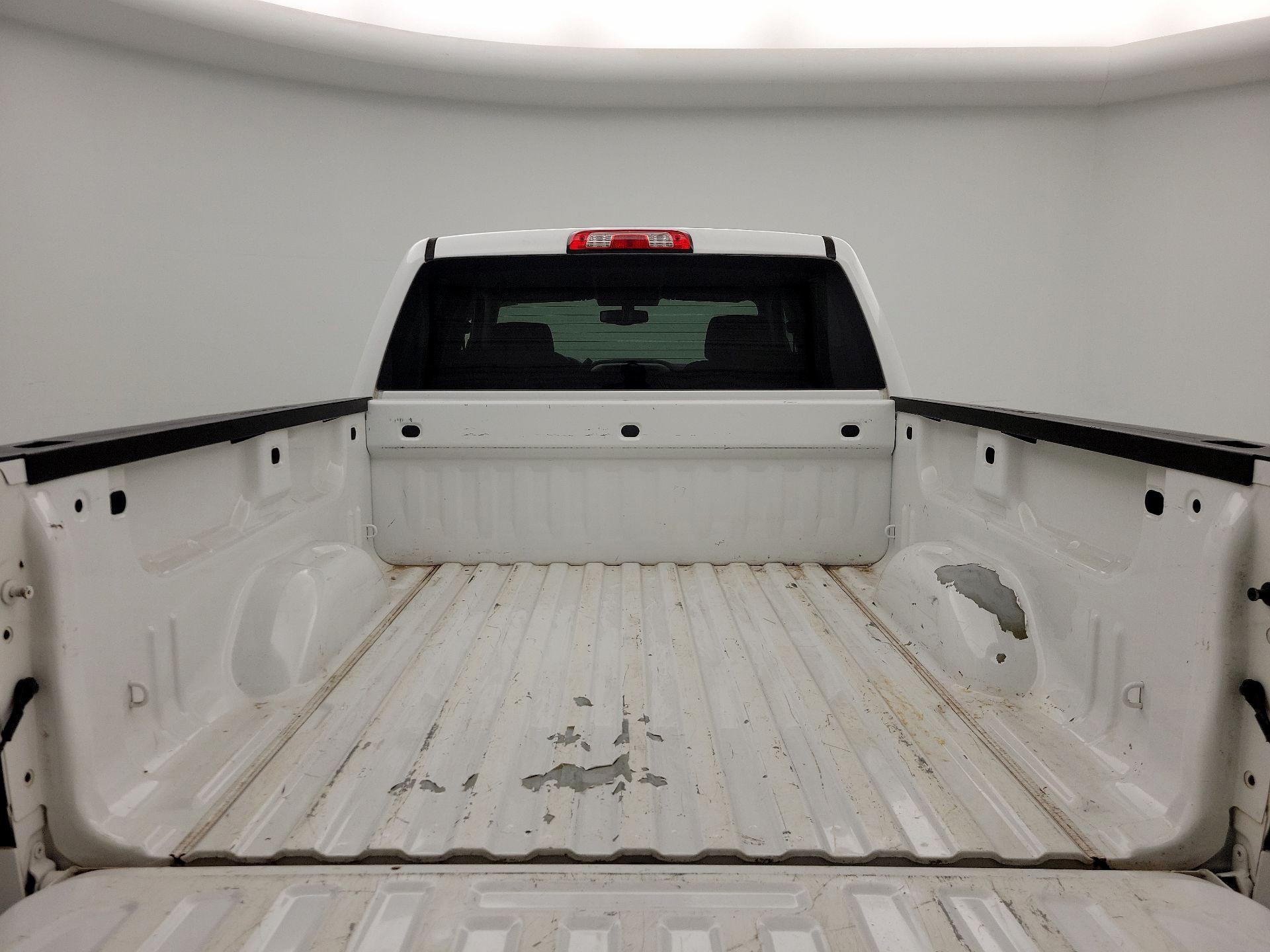 Thumbnail: 2018 Chevrolet Silverado 1500 - 20