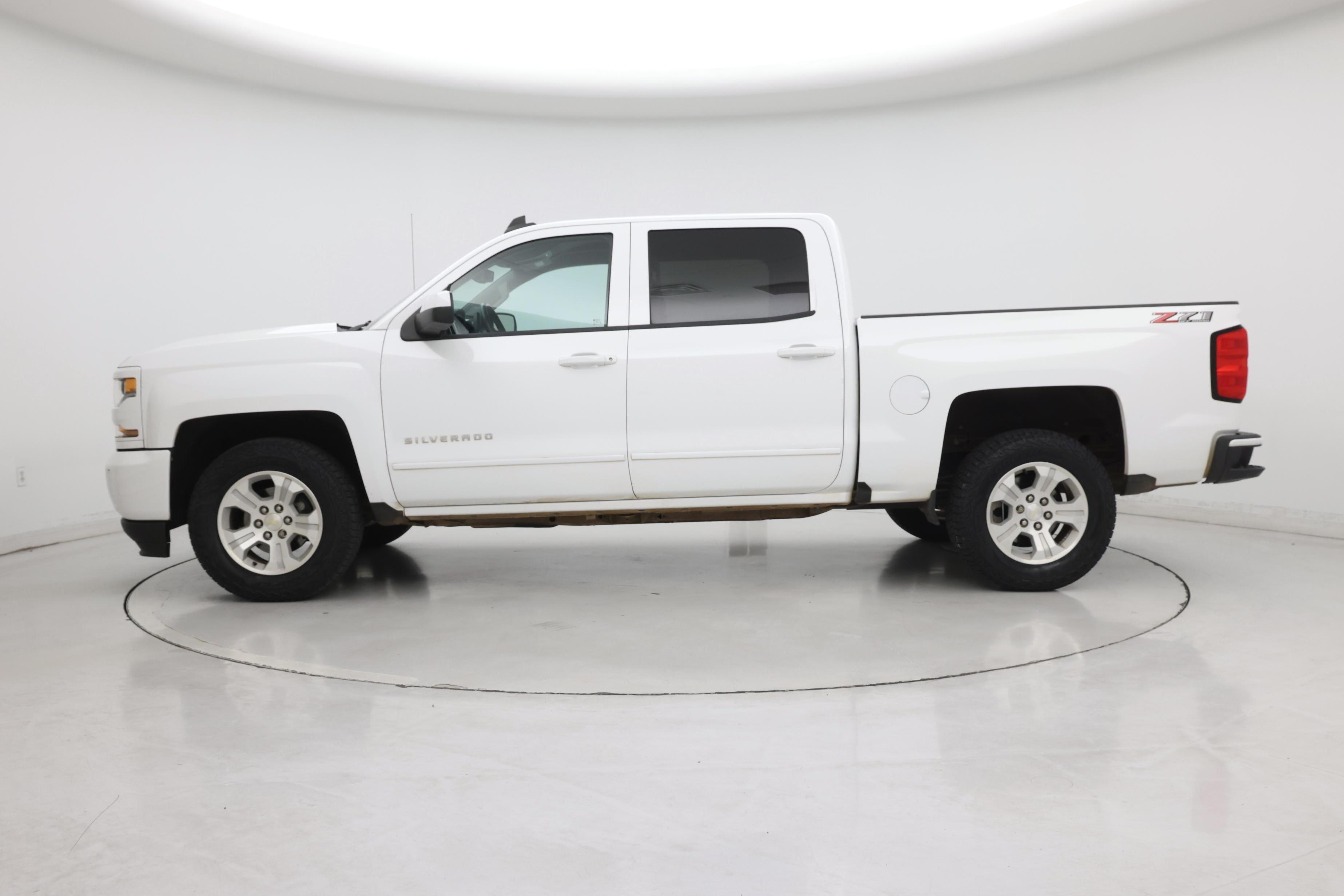 Thumbnail: 2018 Chevrolet Silverado 1500 - 3