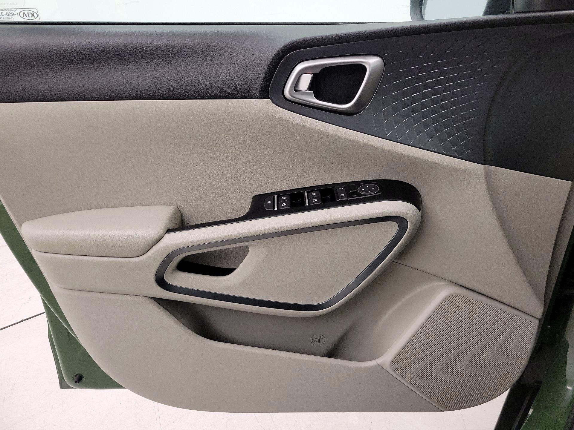 Thumbnail: 2021 Kia Soul - 12