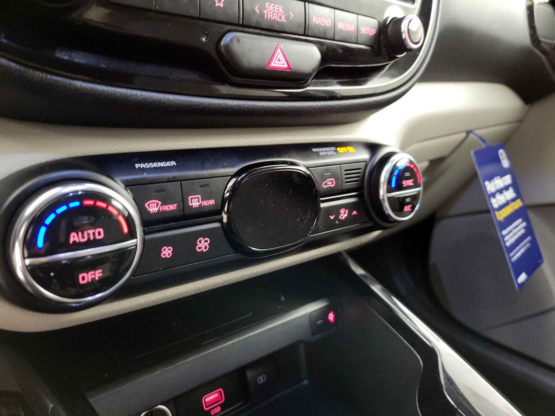 Thumbnail: 2021 Kia Soul - 17