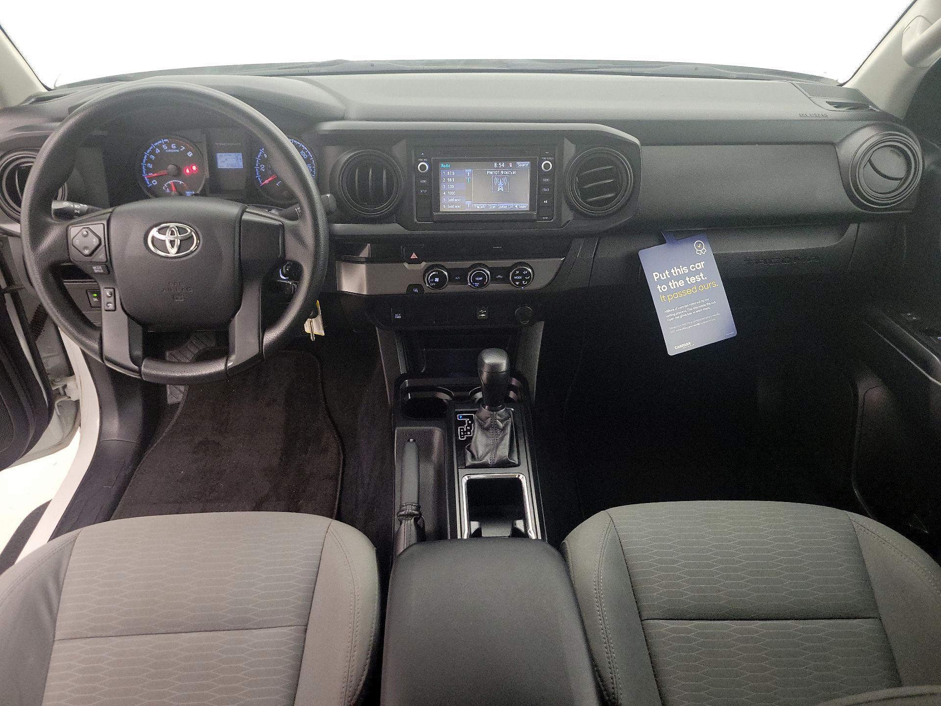 Thumbnail: 2016 Toyota Tacoma - 9