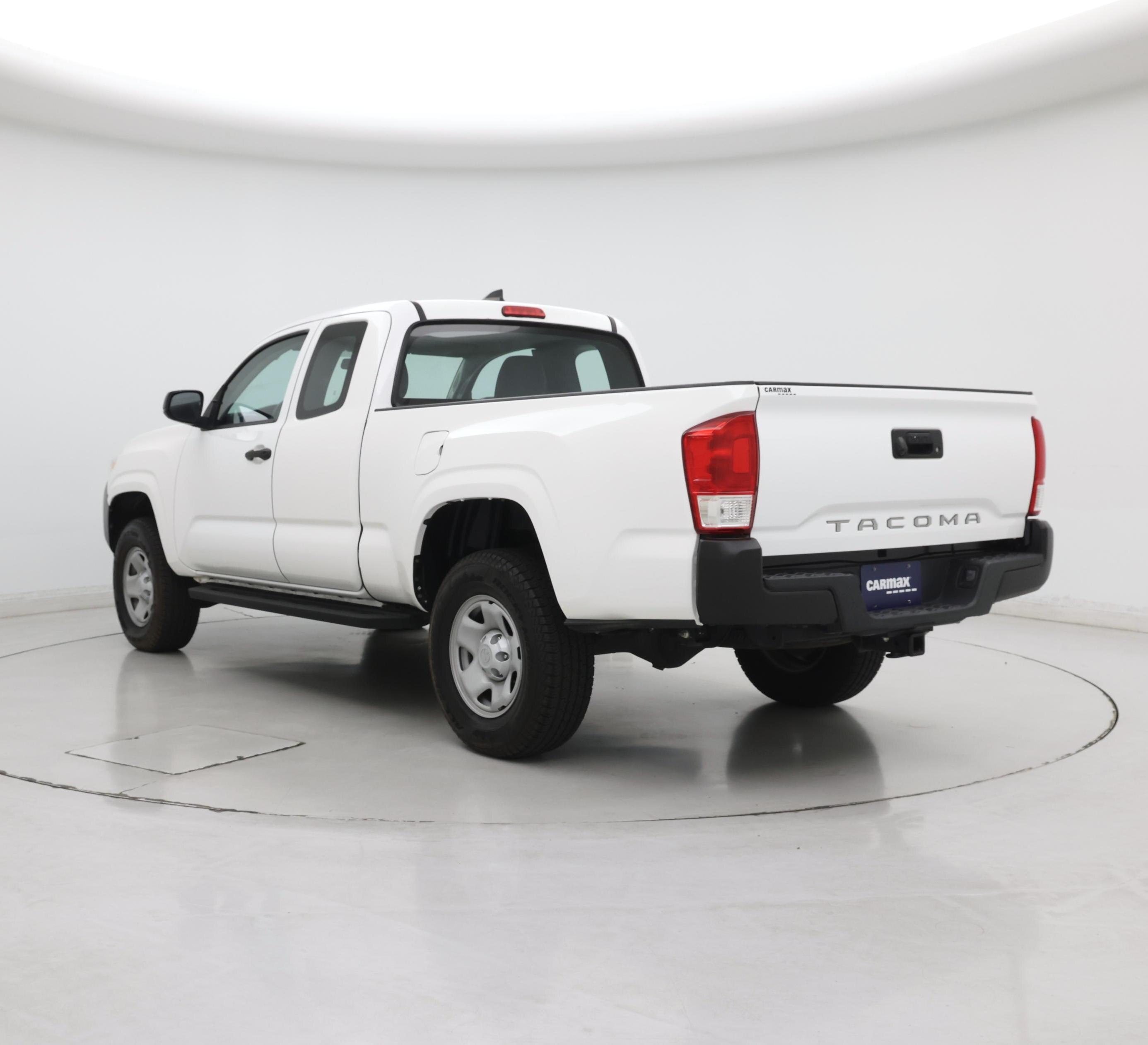 Thumbnail: 2016 Toyota Tacoma - 2