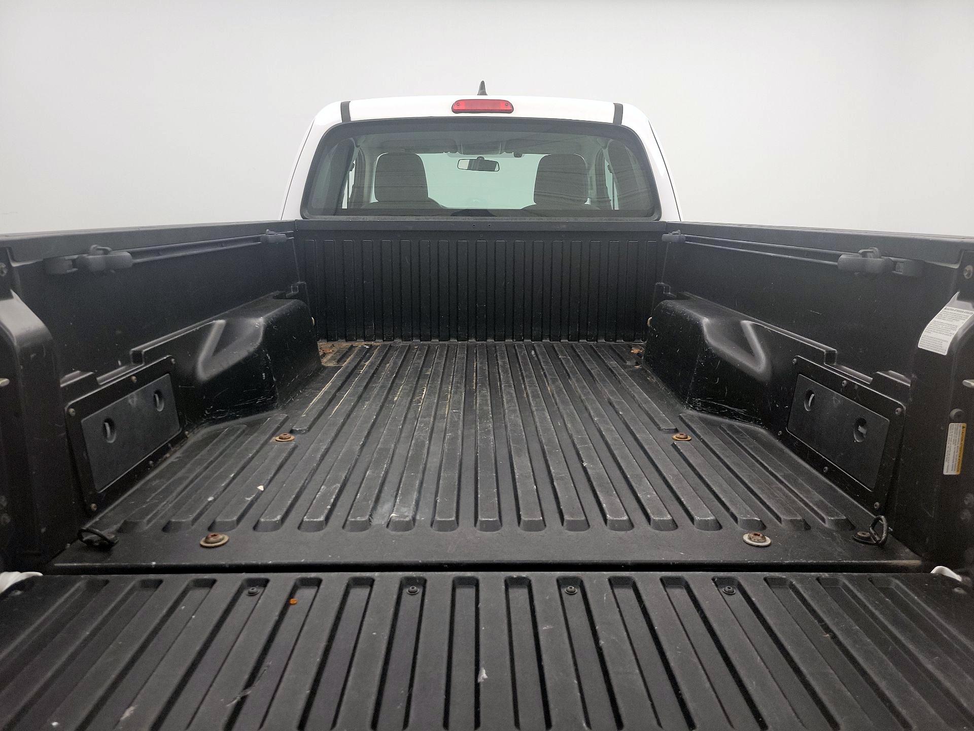 Thumbnail: 2016 Toyota Tacoma - 20