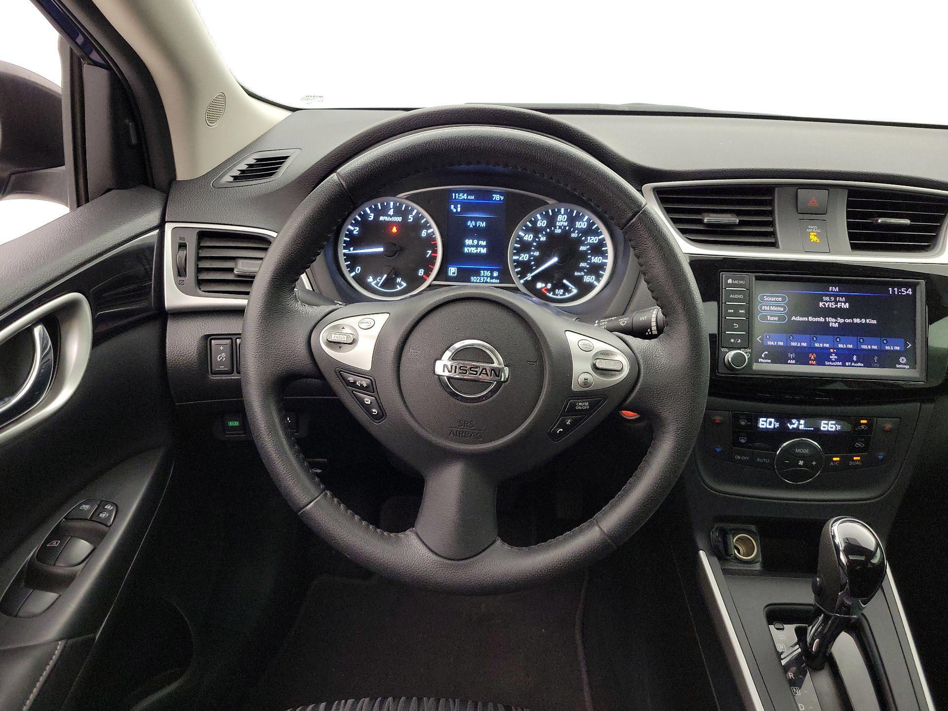 Thumbnail: 2019 Nissan Sentra - 10