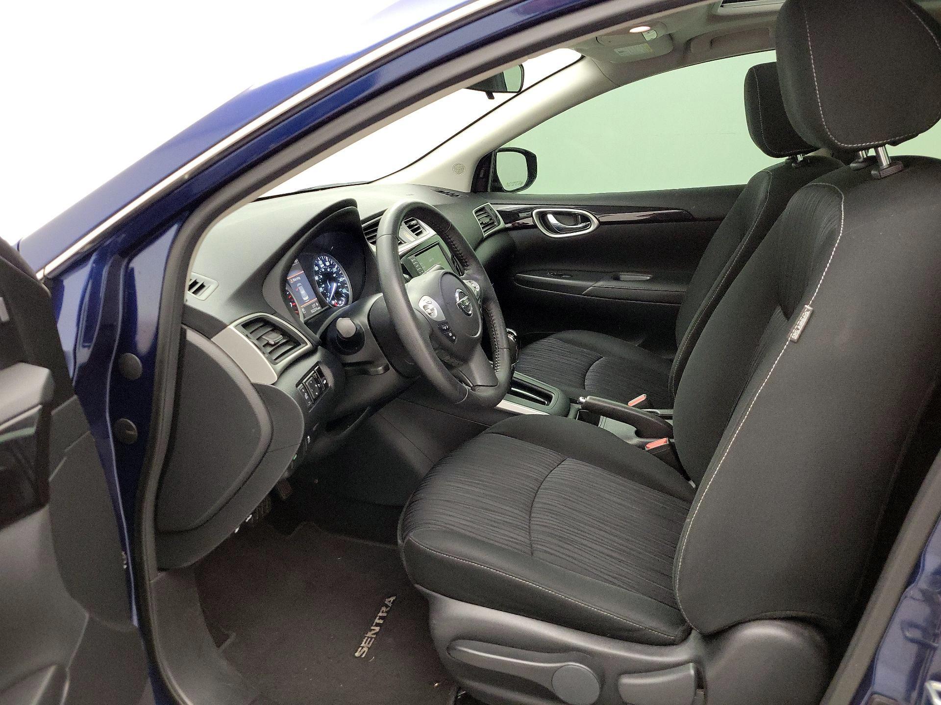 Thumbnail: 2019 Nissan Sentra - 11