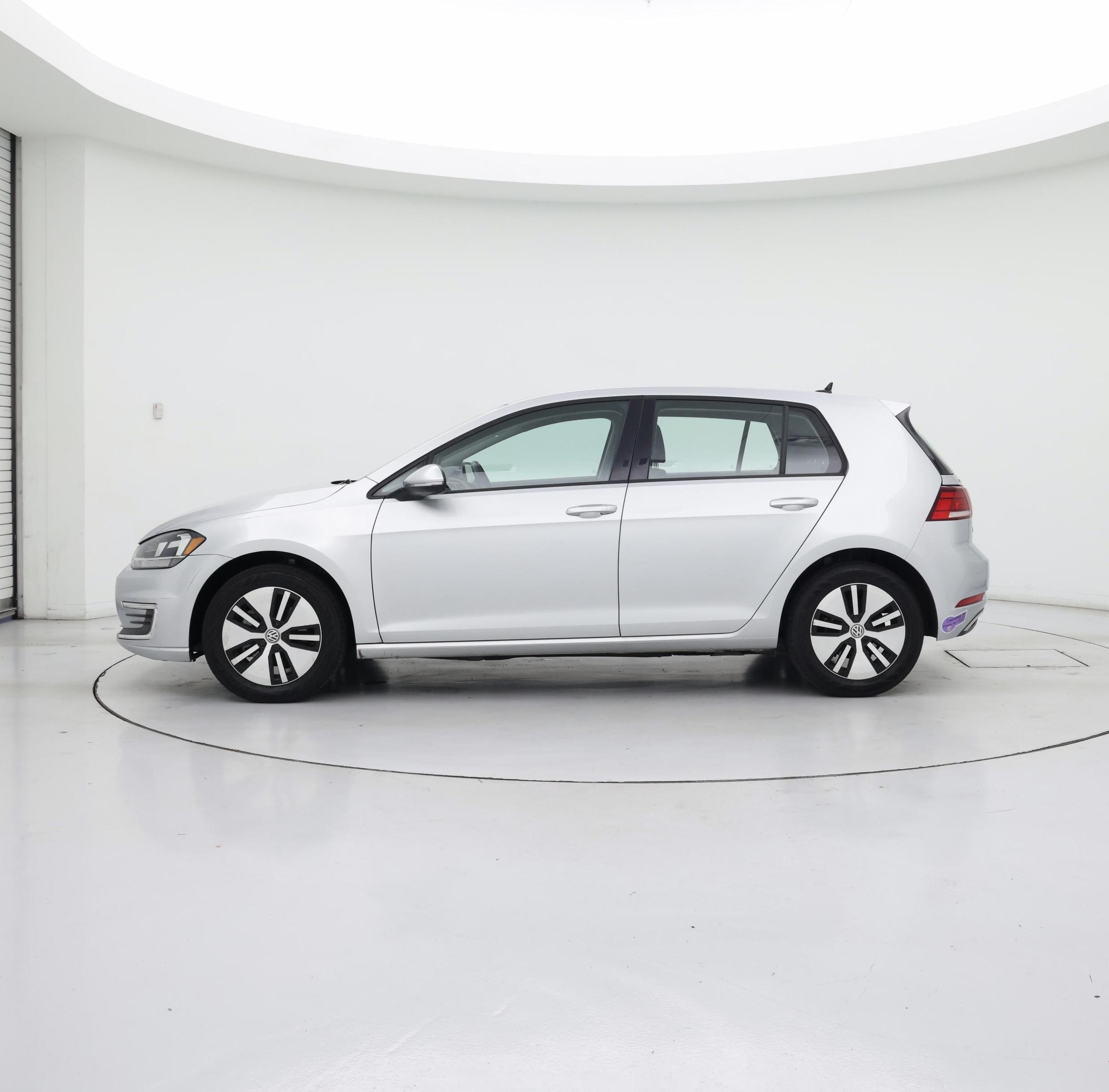 Thumbnail: 2019 Volkswagen e-Golf - 3