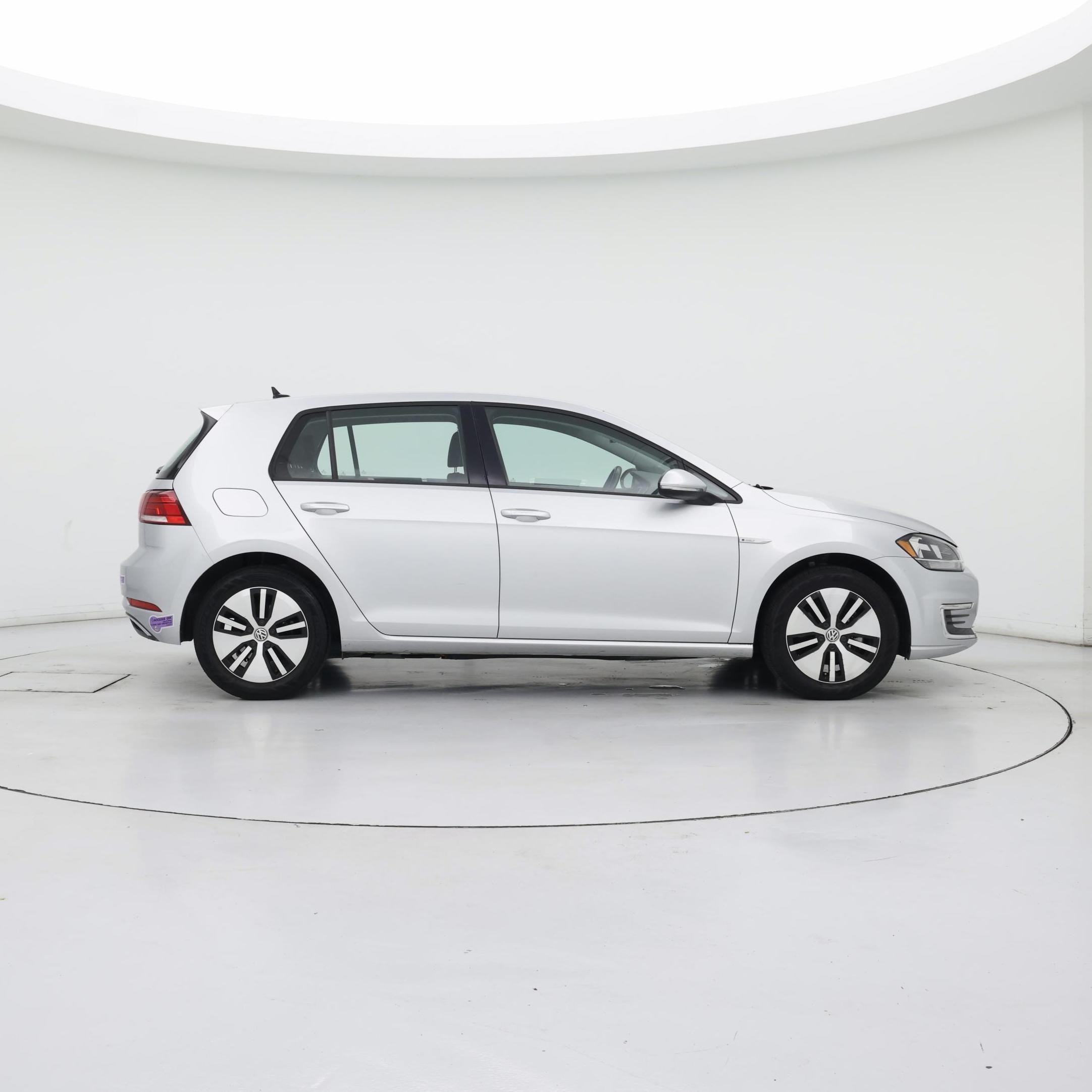 Thumbnail: 2019 Volkswagen e-Golf - 7