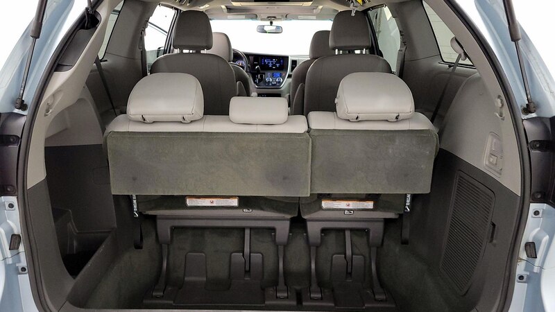 2017 Toyota Sienna XLE Premium 21