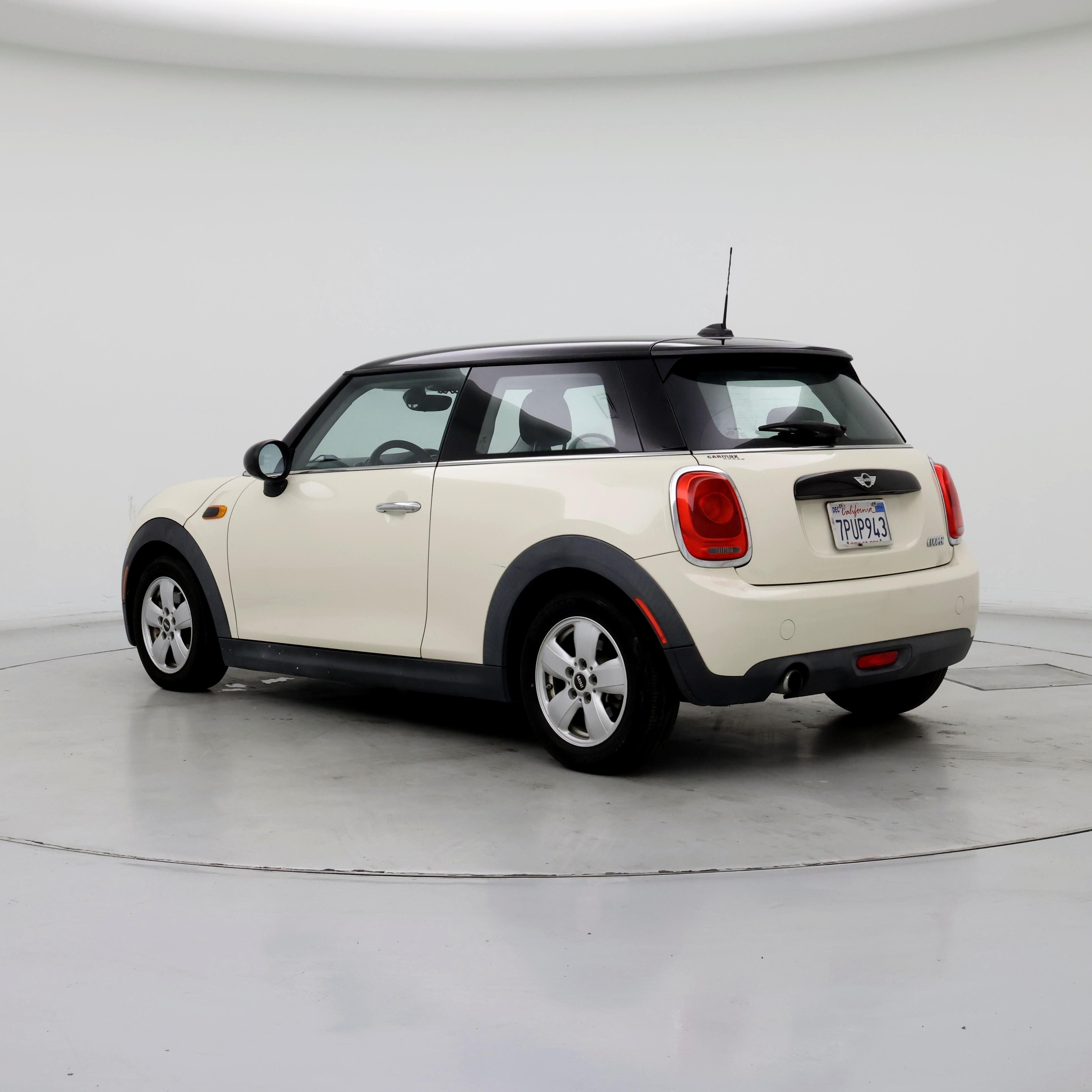 Thumbnail: 2016 MINI Cooper Hardtop - 2
