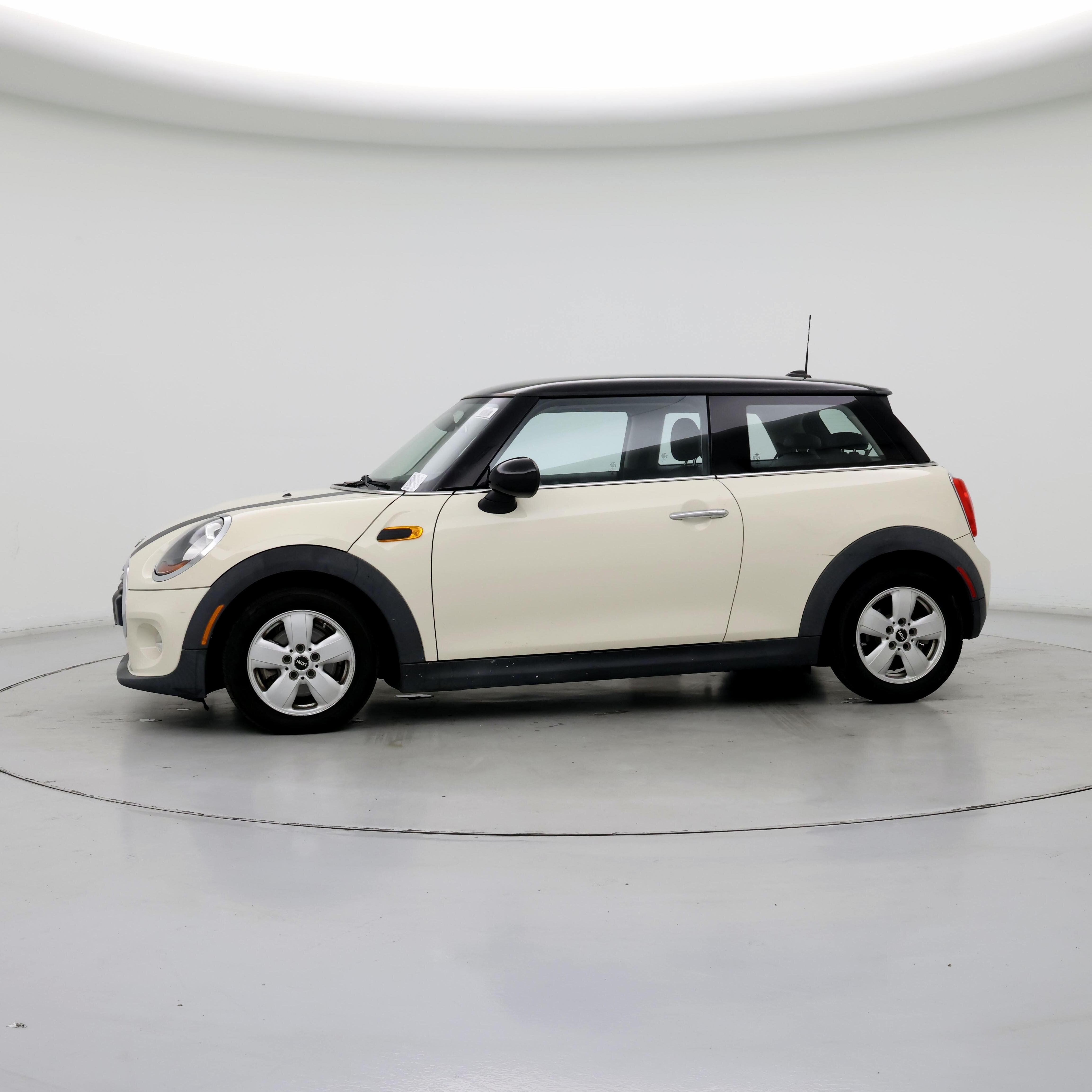 Thumbnail: 2016 MINI Cooper Hardtop - 3
