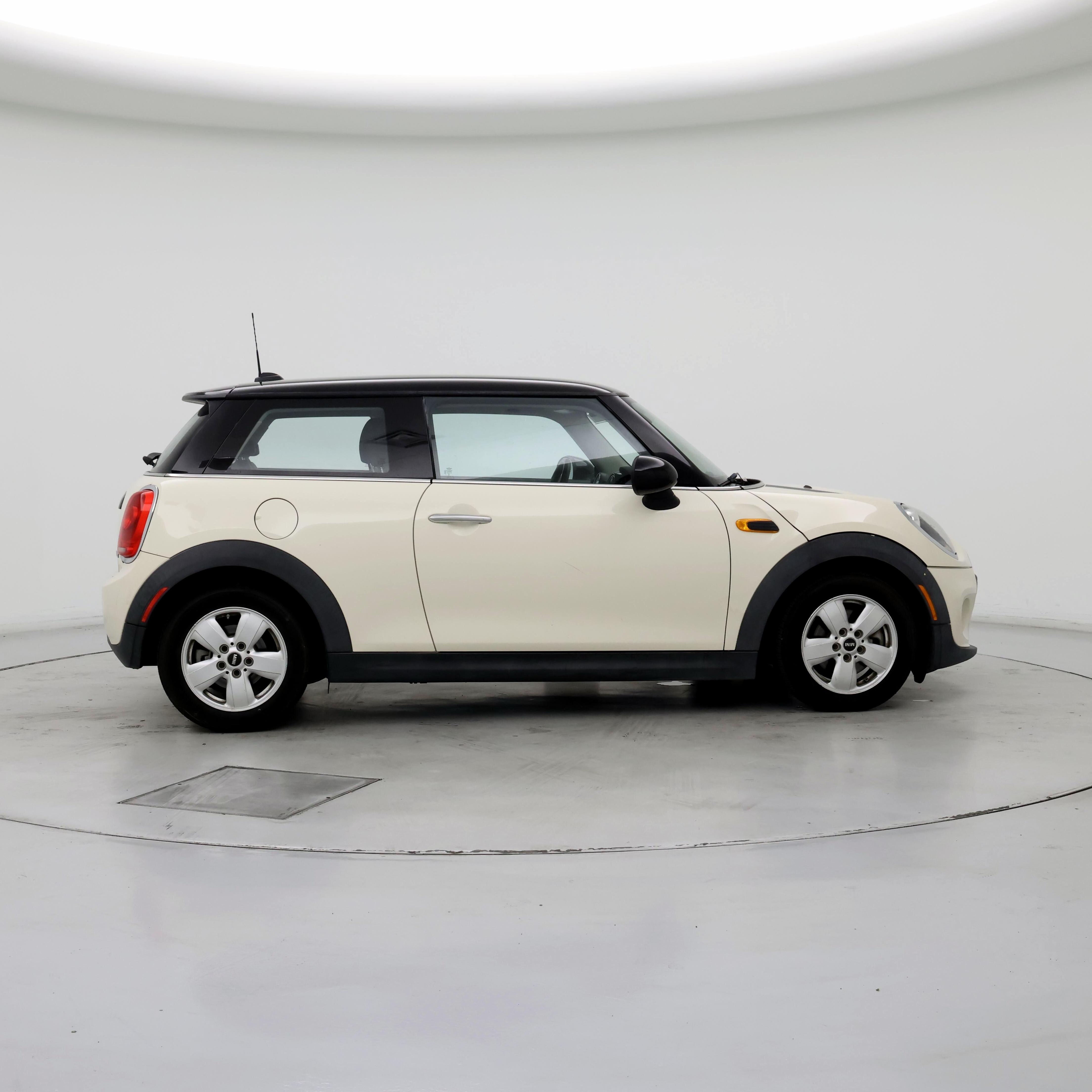 Thumbnail: 2016 MINI Cooper Hardtop - 7