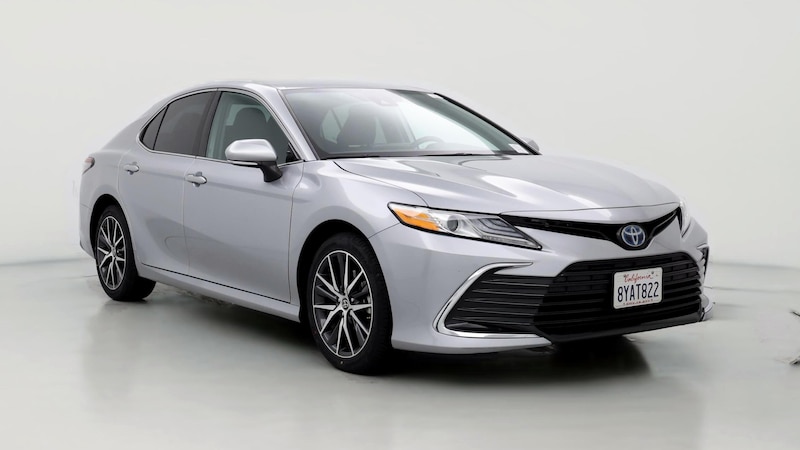 2022 Toyota Camry XLE Hero Image