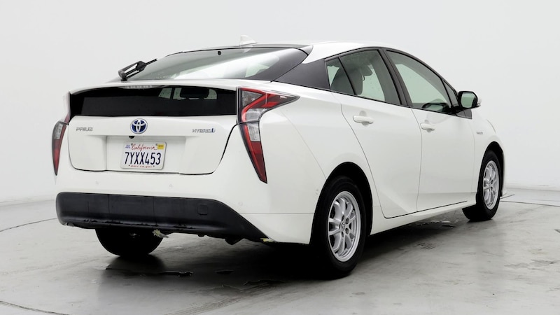 2017 Toyota Prius Two 8