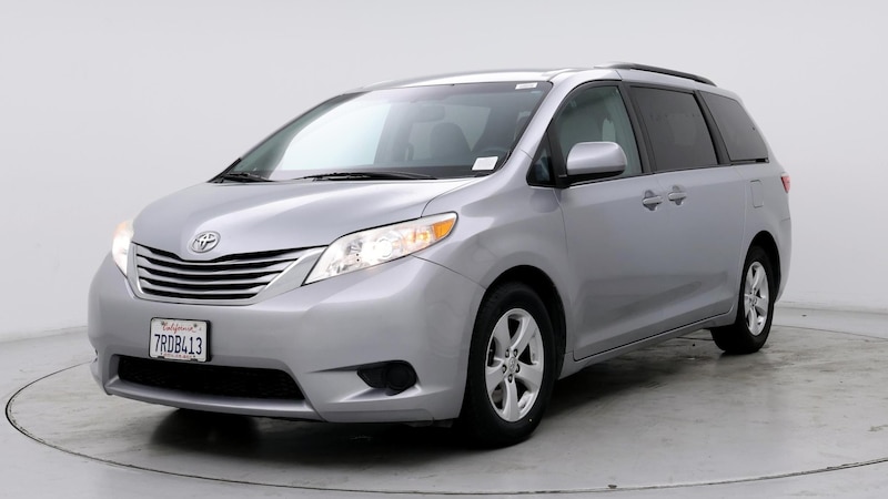 2016 Toyota Sienna LE 4