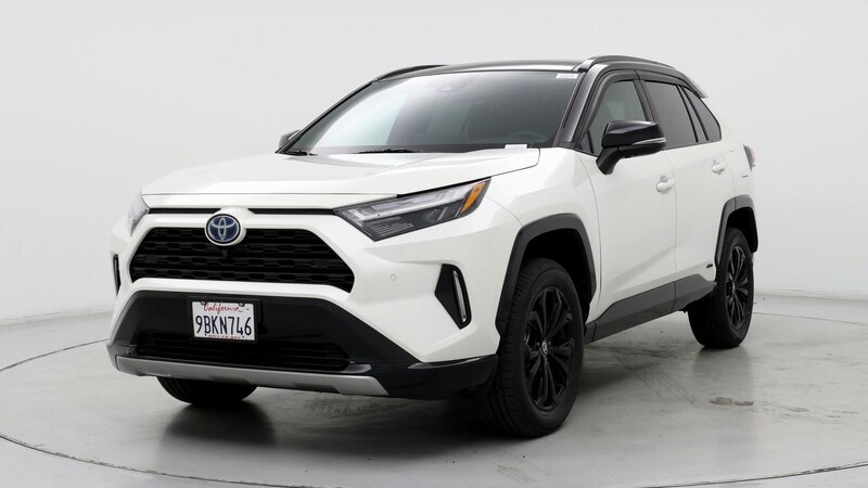 2022 Toyota RAV4 XSE 4