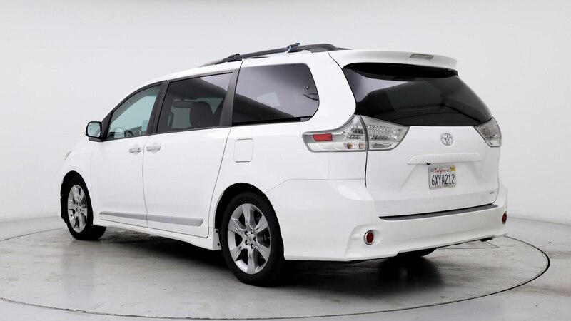 2013 Toyota Sienna SE 2