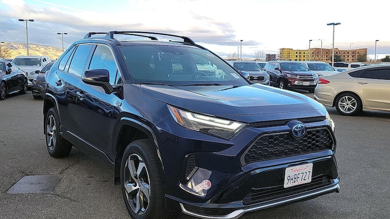 2023 Toyota RAV4 Prime SE Hero Image