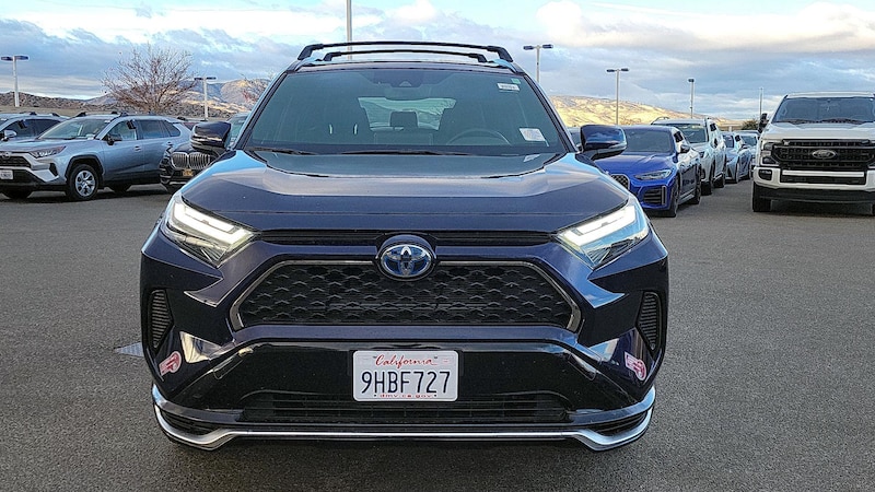 2023 Toyota RAV4 Prime SE 2