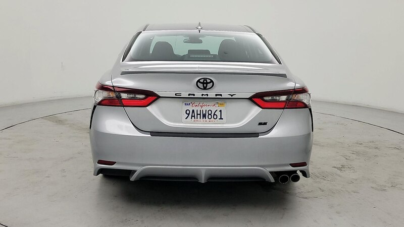 2022 Toyota Camry SE 6